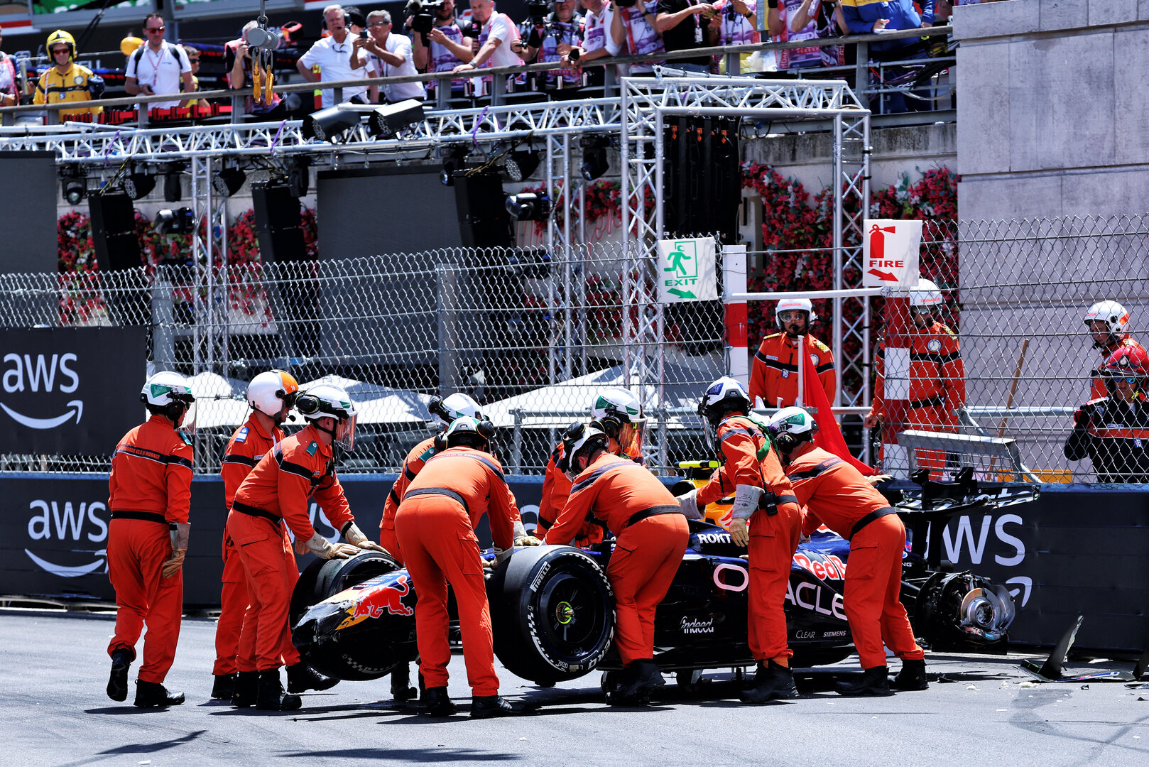 GP MONACO, Isack Hadjar (FRA) Red Bull Racing RB22 crashed in the first practice session.
05.06.2026. Formula 1 World Championship, Rd 6, Monaco Grand Prix, Monte Carlo, Monaco, Practice Day.
- www.xpbimages.com, EMail: requests@xpbimages.com © Copyright: Batchelor / XPB Images