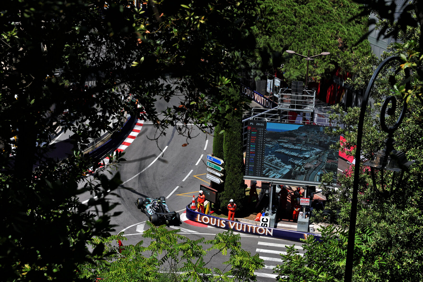 GP MONACO, Andrea Kimi Antonelli (ITA) Mercedes AMG Formula One Team W17.
05.06.2026. Formula 1 World Championship, Rd 6, Monaco Grand Prix, Monte Carlo, Monaco, Practice Day.
- www.xpbimages.com, EMail: requests@xpbimages.com © Copyright: Bearne / XPB Images