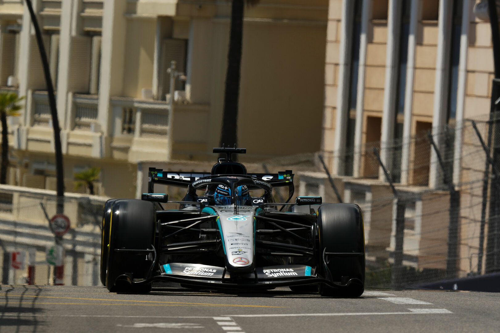 GP MONACO, George Russell (GBR) Mercedes AMG Formula One Team W17.
05.06.2026. Formula 1 World Championship, Rd 6, Monaco Grand Prix, Monte Carlo, Monaco, Practice Day.
 - www.xpbimages.com, EMail: requests@xpbimages.com © Copyright: Dunbar / XPB Images
