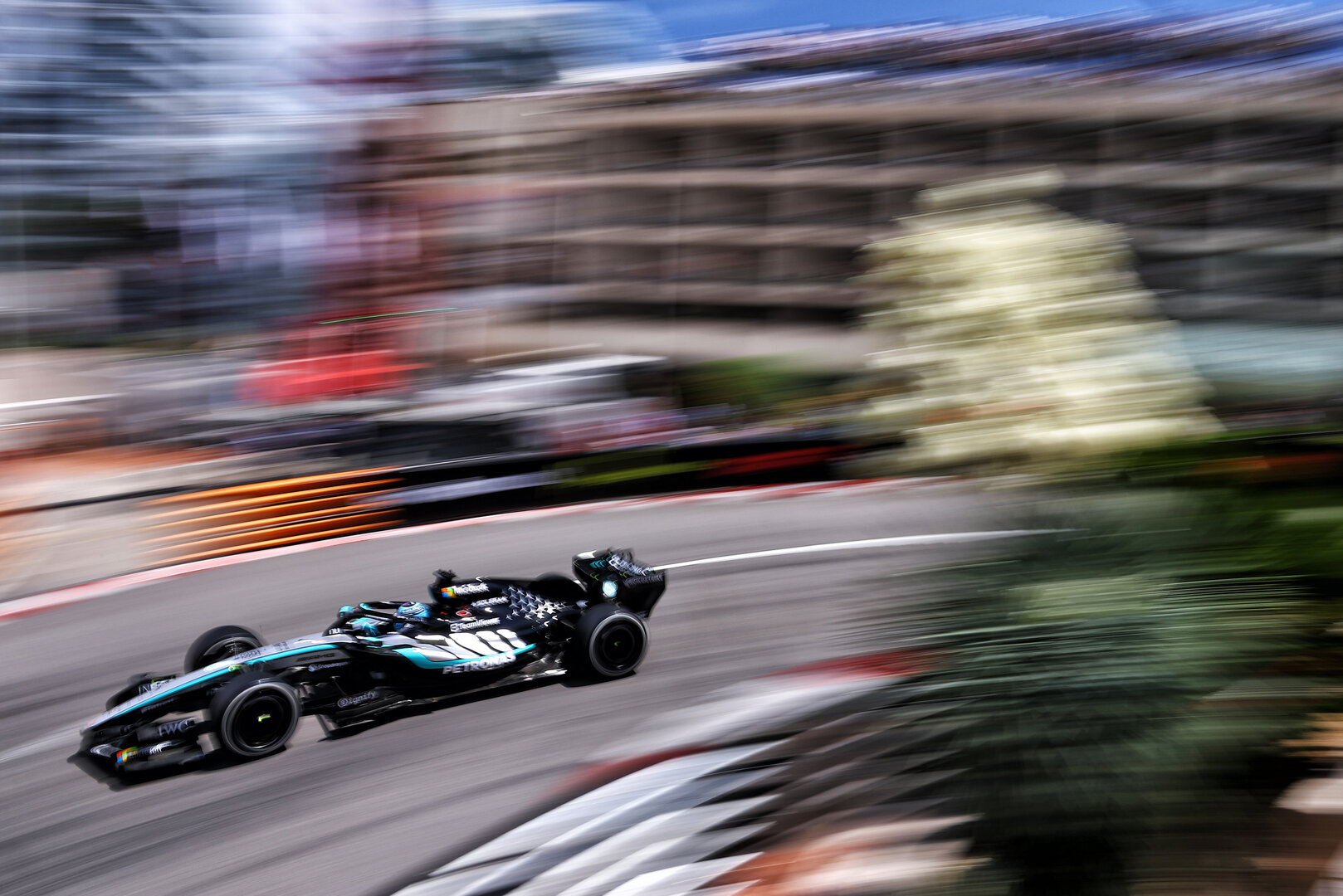 GP MONACO, George Russell (GBR) Mercedes AMG Formula One Team W17.
05.06.2026. Formula 1 World Championship, Rd 6, Monaco Grand Prix, Monte Carlo, Monaco, Practice Day.