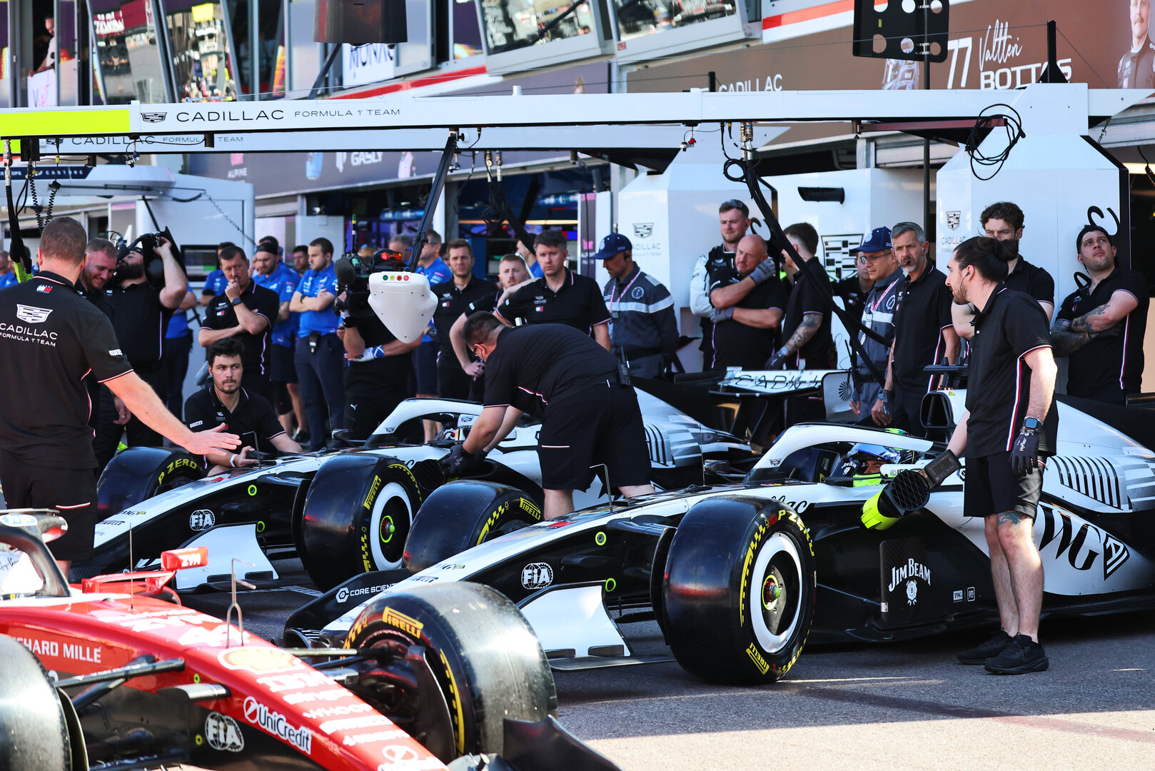 GP MONACO, Sergio Perez (MEX) Cadillac Formula 1 Team MAC-26 e Valtteri Bottas (FIN) Cadillac Formula 1 Team MAC-26 in the pits.
05.06.2026. Formula 1 World Championship, Rd 6, Monaco Grand Prix, Monte Carlo, Monaco, Practice Day.
- www.xpbimages.com, EMail: requests@xpbimages.com © Copyright: Batchelor / XPB Images
