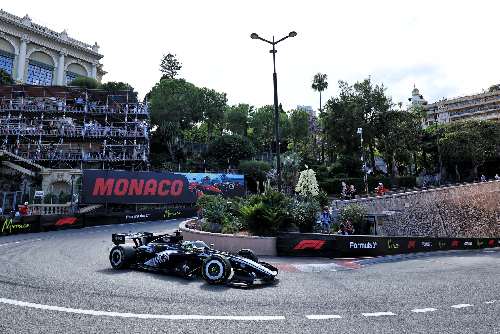 GP MONACO, Sergio Perez (MEX) Cadillac Formula 1 Team MAC-26.
05.06.2026. Formula 1 World Championship, Rd 6, Monaco Grand Prix, Monte Carlo, Monaco, Practice Day.
- www.xpbimages.com, EMail: requests@xpbimages.com © Copyright: Rew / XPB Images