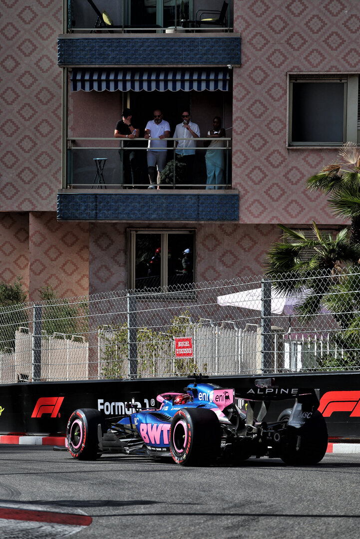 GP MONACO, Esteban Ocon (FRA) Haas F1 Team VF-26.
05.06.2026. Formula 1 World Championship, Rd 6, Monaco Grand Prix, Monte Carlo, Monaco, Practice Day.
- www.xpbimages.com, EMail: requests@xpbimages.com © Copyright: Rew / XPB Images