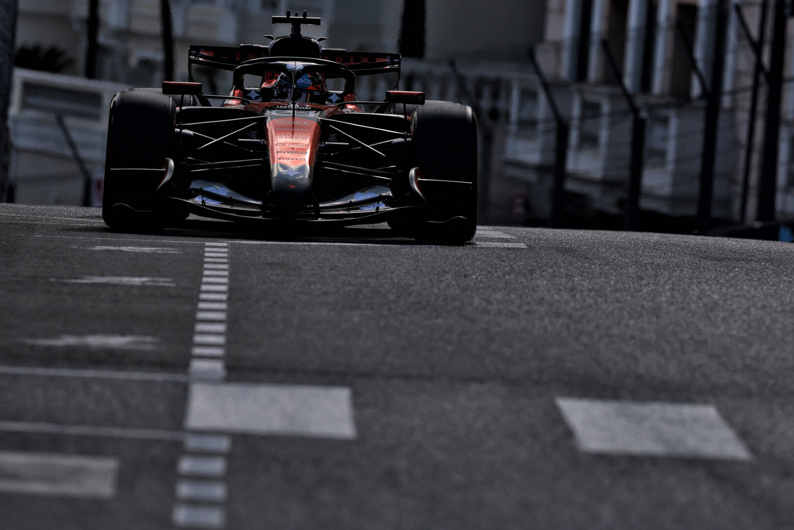 GP MONACO, Oscar Piastri (AUS) McLaren F1 Team MCL40.
05.06.2026. Formula 1 World Championship, Rd 6, Monaco Grand Prix, Monte Carlo, Monaco, Practice Day.
- www.xpbimages.com, EMail: requests@xpbimages.com © Copyright: Charniaux / XPB Images