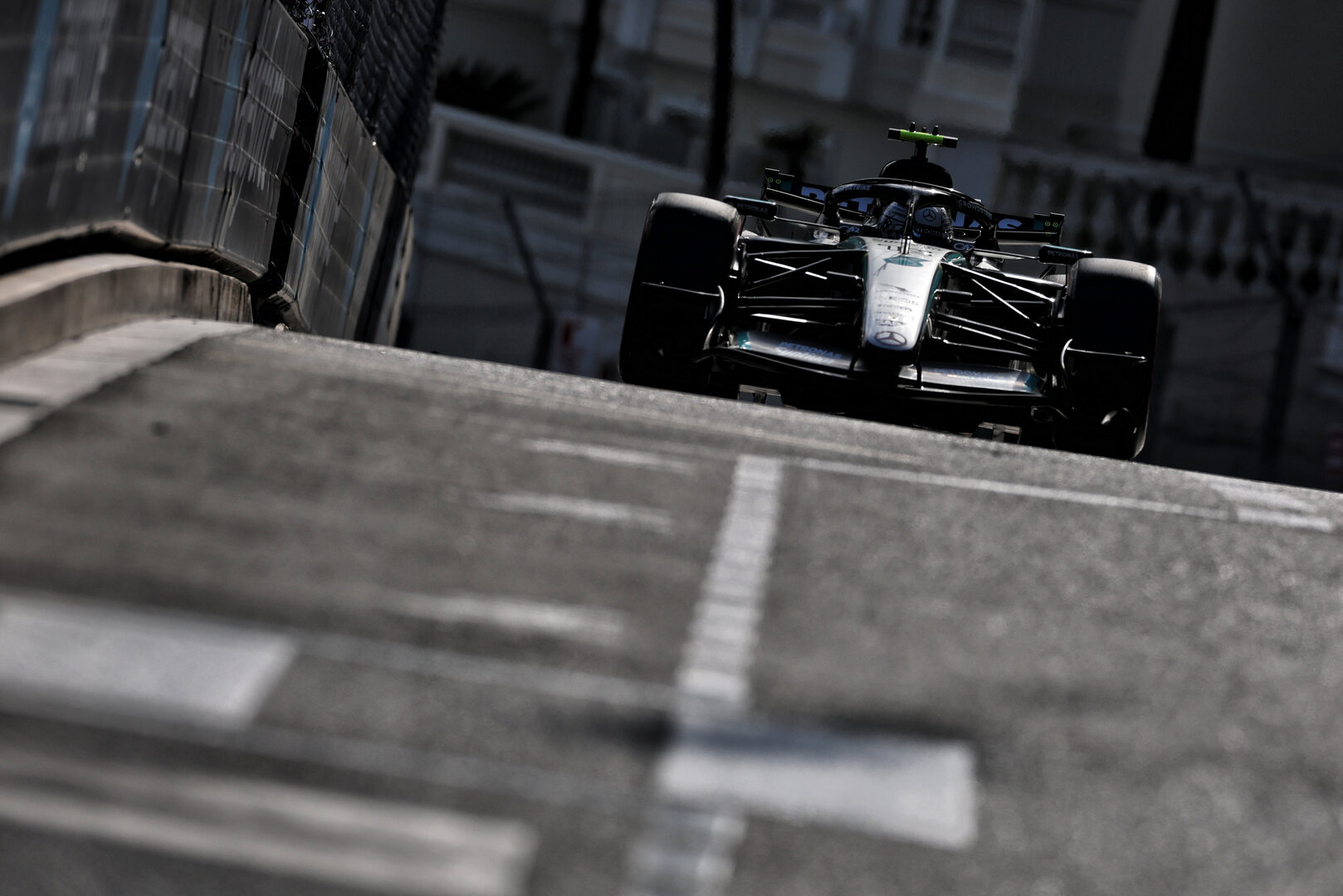 GP MONACO, Andrea Kimi Antonelli (ITA) Mercedes AMG Formula One Team W17.
05.06.2026. Formula 1 World Championship, Rd 6, Monaco Grand Prix, Monte Carlo, Monaco, Practice Day.
- www.xpbimages.com, EMail: requests@xpbimages.com © Copyright: Charniaux / XPB Images