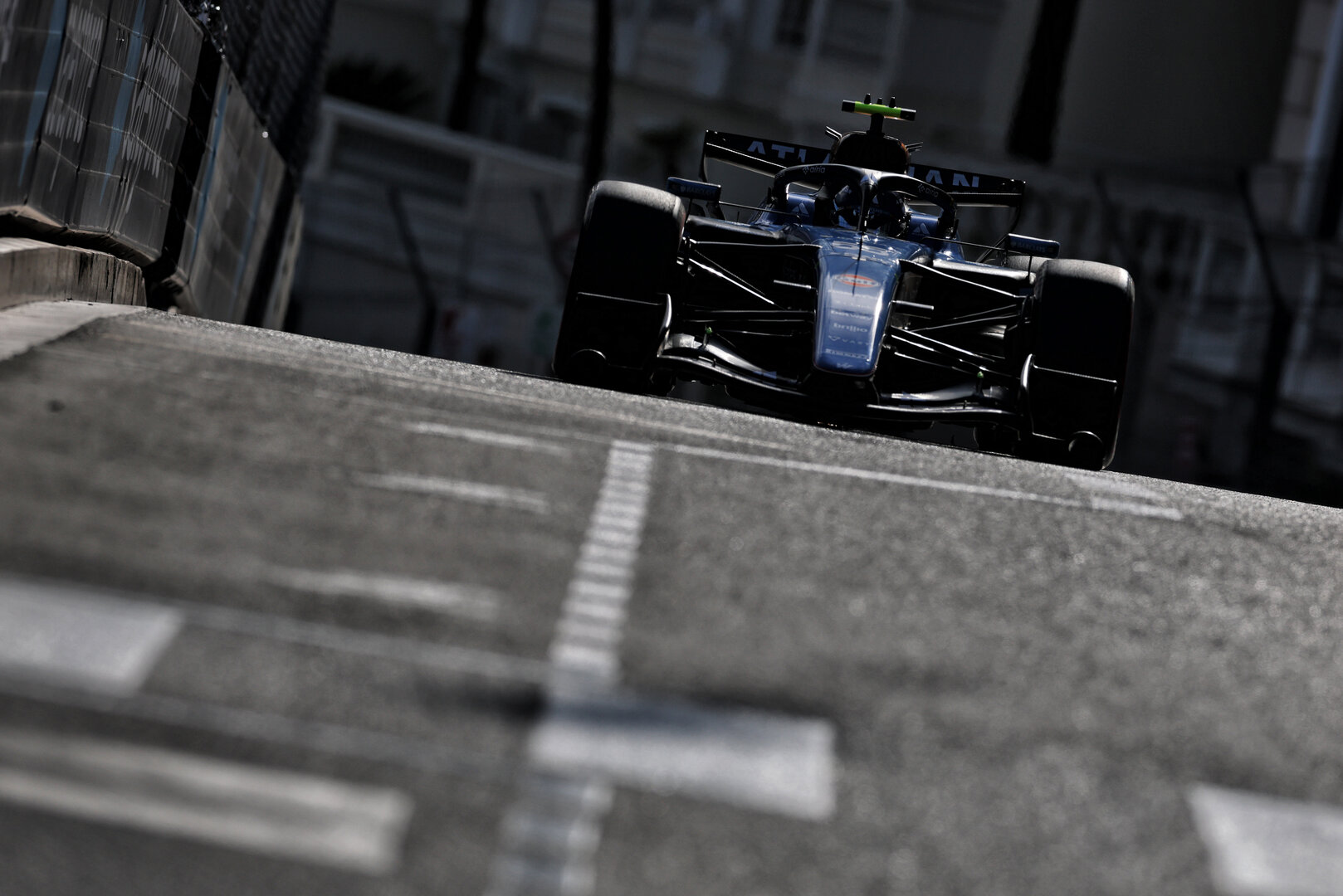 GP MONACO, Carlos Sainz (ESP) Williams F1 Team FW48.
05.06.2026. Formula 1 World Championship, Rd 6, Monaco Grand Prix, Monte Carlo, Monaco, Practice Day.
- www.xpbimages.com, EMail: requests@xpbimages.com © Copyright: Charniaux / XPB Images