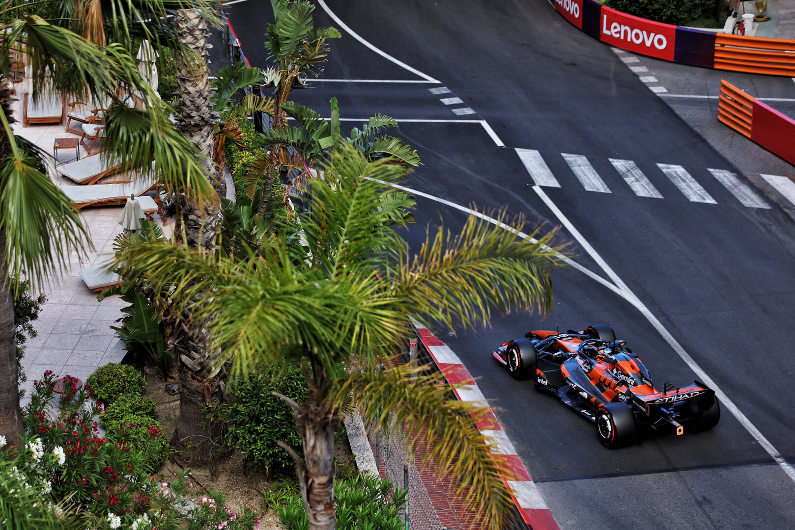 GP MONACO, Oscar Piastri (AUS) McLaren F1 Team MCL40.
05.06.2026. Formula 1 World Championship, Rd 6, Monaco Grand Prix, Monte Carlo, Monaco, Practice Day.
- www.xpbimages.com, EMail: requests@xpbimages.com © Copyright: Bearne / XPB Images