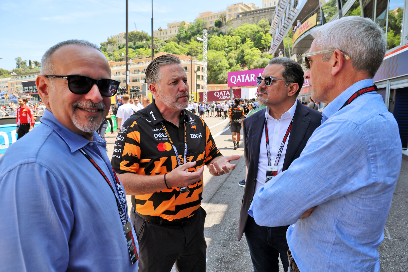 GP MONACO, Zak Brown (USA) McLaren F1 Team Executive Director with Crown Prince Shaikh Salman bin Isa Hamad Al Khalifa (BRN) (Left) e guests.
07.06.2026. Formula 1 World Championship, Rd 6, Monaco Grand Prix, Monte Carlo, Monaco, Gara Day.
- www.xpbimages.com, EMail: requests@xpbimages.com © Copyright: Batchelor / XPB Images