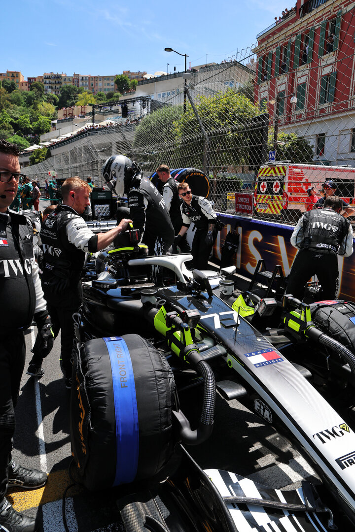 GP MONACO, Valtteri Bottas (FIN) Cadillac Formula 1 Team MAC-26 on the grid.
07.06.2026. Formula 1 World Championship, Rd 6, Monaco Grand Prix, Monte Carlo, Monaco, Gara Day.
- www.xpbimages.com, EMail: requests@xpbimages.com © Copyright: Batchelor / XPB Images
