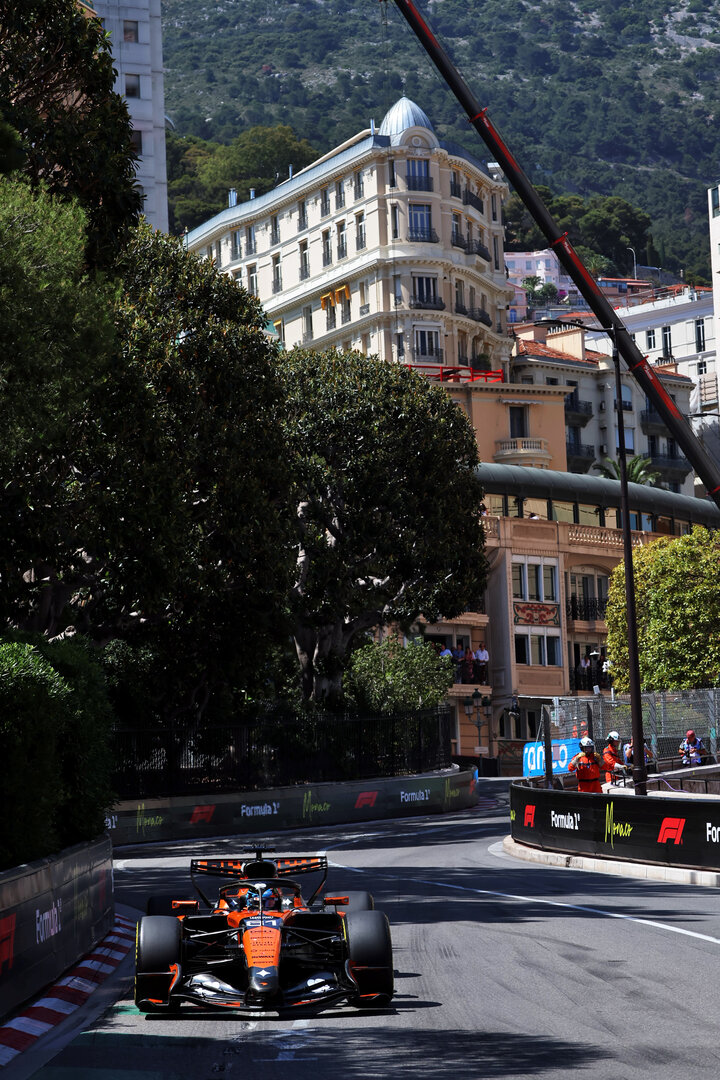 GP MONACO, Oscar Piastri (AUS) McLaren F1 Team MCL40.
07.06.2026. Formula 1 World Championship, Rd 6, Monaco Grand Prix, Monte Carlo, Monaco, Gara Day.
- www.xpbimages.com, EMail: requests@xpbimages.com © Copyright: Rew / XPB Images