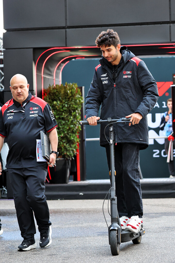 GP OLANDA, Esteban Ocon (FRA) Haas F1 Team.
20.08.2026. Formula 1 World Championship, Rd 12, Dutch Grand Prix, Zandvoort, Netherlands, Preparation Day.
- www.xpbimages.com, EMail: requests@xpbimages.com © Copyright: Batchelor / XPB Images
