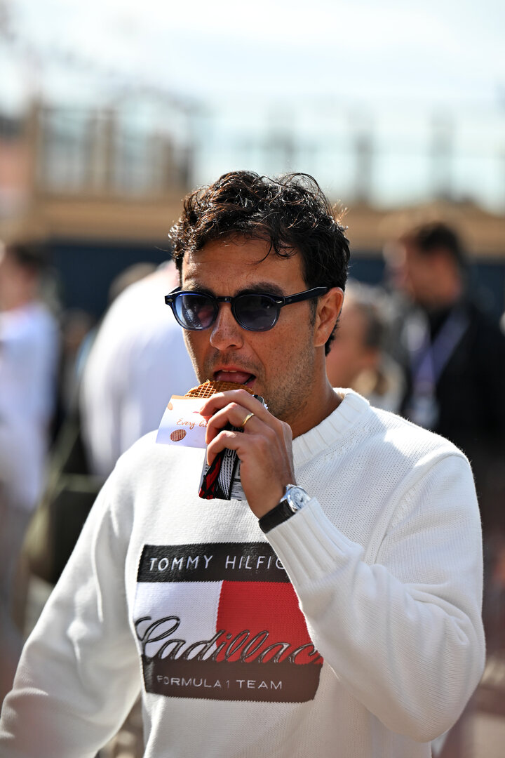 GP OLANDA, Sergio Perez (MEX) Cadillac Formula 1 Team.
20.08.2026. Formula 1 World Championship, Rd 12, Dutch Grand Prix, Zandvoort, Netherlands, Preparation Day.
- www.xpbimages.com, EMail: requests@xpbimages.com © Copyright: Price / XPB Images