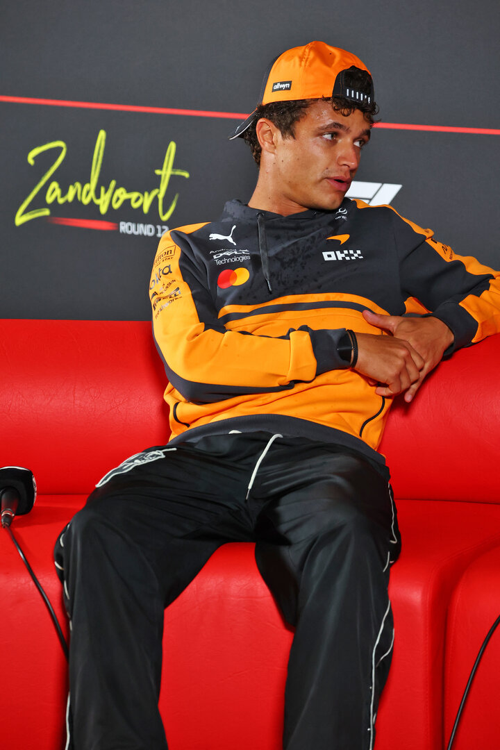GP OLANDA, Lando Norris (GBR) McLaren F1 Team in the FIA Press Conference.
20.08.2026. Formula 1 World Championship, Rd 12, Dutch Grand Prix, Zandvoort, Netherlands, Preparation Day.
- www.xpbimages.com, EMail: requests@xpbimages.com © Copyright: Bearne / XPB Images