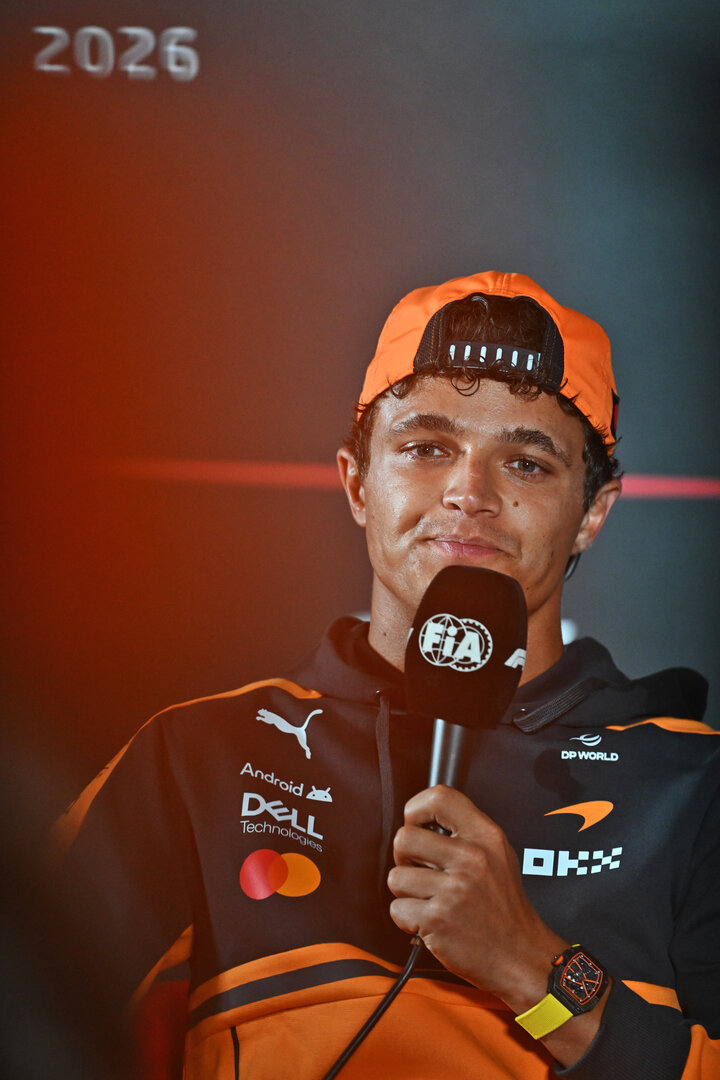 GP OLANDA, Lando Norris (GBR) McLaren F1 Team in the FIA Press Conference.
20.08.2026. Formula 1 World Championship, Rd 12, Dutch Grand Prix, Zandvoort, Netherlands, Preparation Day.
- www.xpbimages.com, EMail: requests@xpbimages.com © Copyright: Price / XPB Images