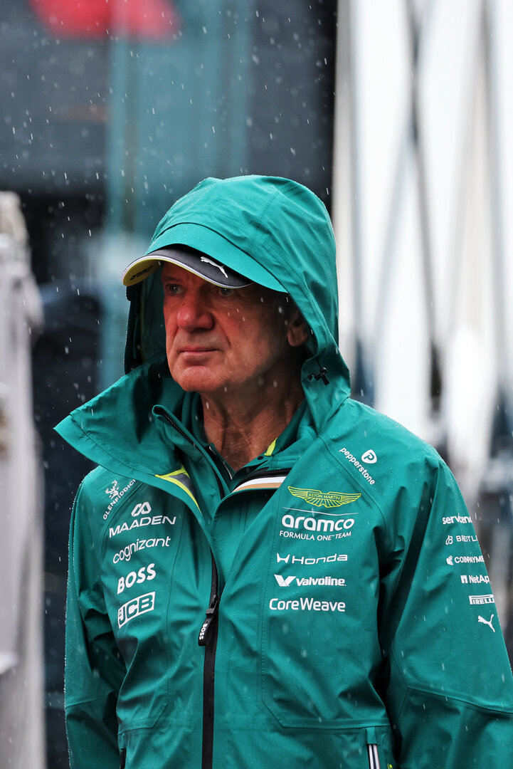 GP OLANDA, Adrian Newey (GBR) Aston Martin F1 Team, Team Principal.
21.08.2026. Formula 1 World Championship, Rd 12, Dutch Grand Prix, Zandvoort, Netherlands, Sprint Qualifiche Day.
- www.xpbimages.com, EMail: requests@xpbimages.com © Copyright: Moy / XPB Images