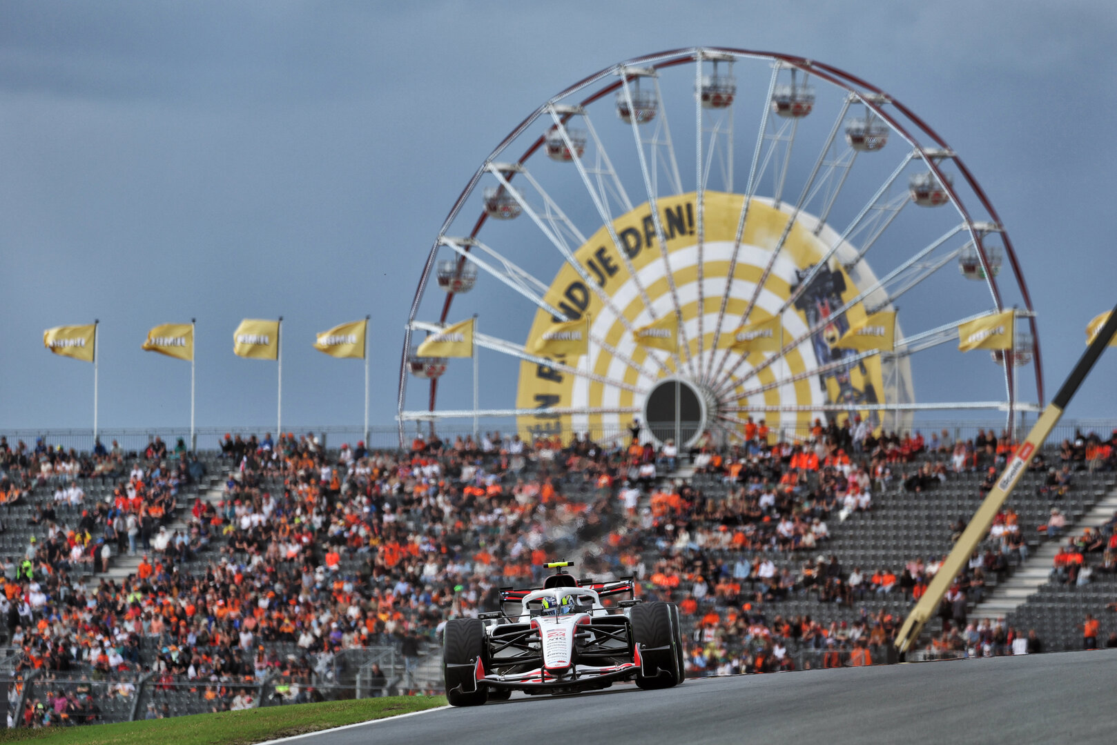 GP OLANDA, Oliver Bearman (GBR) Haas F1 Team VF-26.
21.08.2026. Formula 1 World Championship, Rd 12, Dutch Grand Prix, Zandvoort, Netherlands, Sprint Qualifiche Day.
- www.xpbimages.com, EMail: requests@xpbimages.com © Copyright: Moy / XPB Images