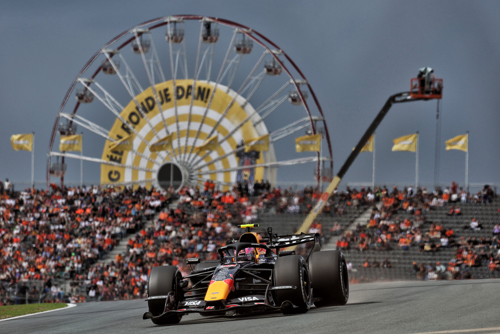 GP OLANDA, Liam Lawson (NZL) Red Bull Racing RB22.
21.08.2026. Formula 1 World Championship, Rd 12, Dutch Grand Prix, Zandvoort, Netherlands, Sprint Qualifiche Day.
- www.xpbimages.com, EMail: requests@xpbimages.com © Copyright: Moy / XPB Images