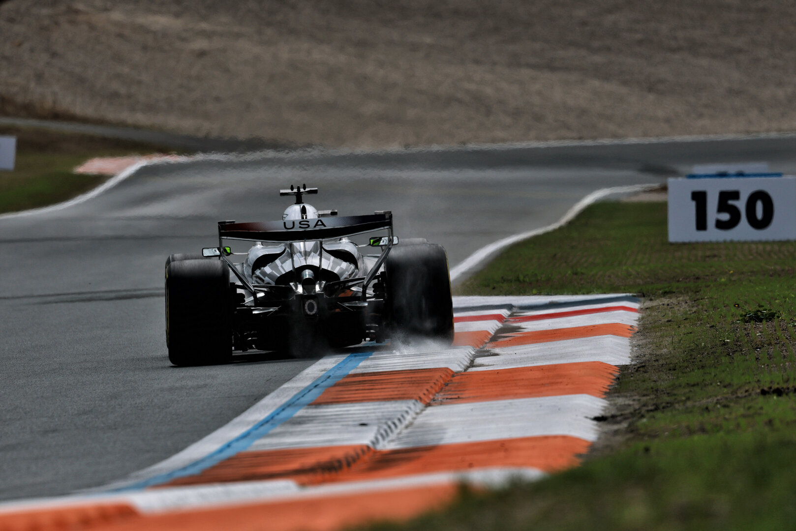 GP OLANDA, Sergio Perez (MEX) Cadillac Formula 1 Team MAC-26.
21.08.2026. Formula 1 World Championship, Rd 12, Dutch Grand Prix, Zandvoort, Netherlands, Sprint Qualifiche Day.
- www.xpbimages.com, EMail: requests@xpbimages.com © Copyright: Charniaux / XPB Images