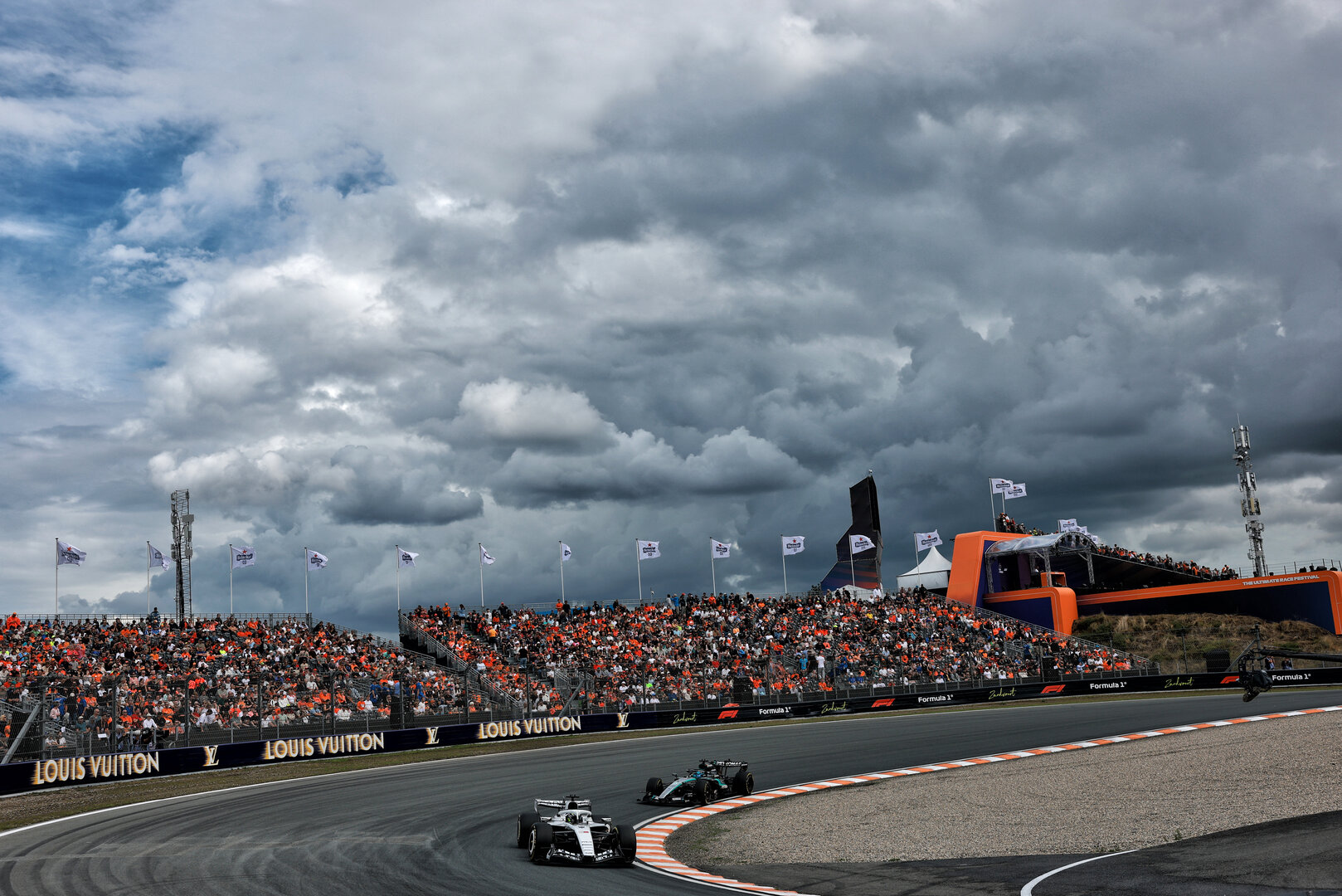 GP OLANDA, Sergio Perez (MEX) Cadillac Formula 1 Team MAC-26.
21.08.2026. Formula 1 World Championship, Rd 12, Dutch Grand Prix, Zandvoort, Netherlands, Sprint Qualifiche Day.
- www.xpbimages.com, EMail: requests@xpbimages.com © Copyright: Charniaux / XPB Images