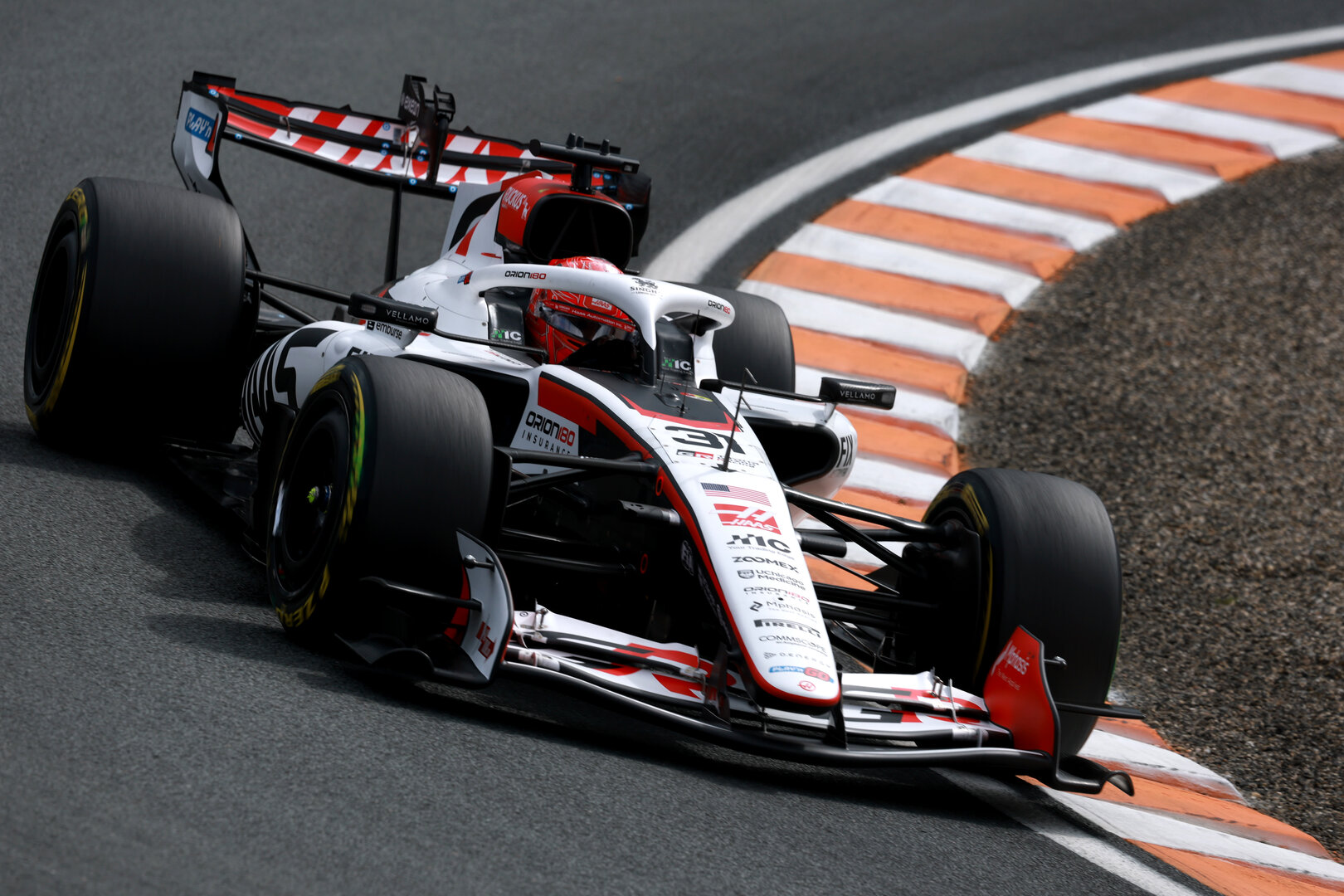 GP OLANDA, Esteban Ocon (FRA) Haas F1 Team VF-26.
21.08.2026. Formula 1 World Championship, Rd 12, Dutch Grand Prix, Zandvoort, Netherlands, Sprint Qualifiche Day.
- www.xpbimages.com, EMail: requests@xpbimages.com © Copyright: Charniaux / XPB Images