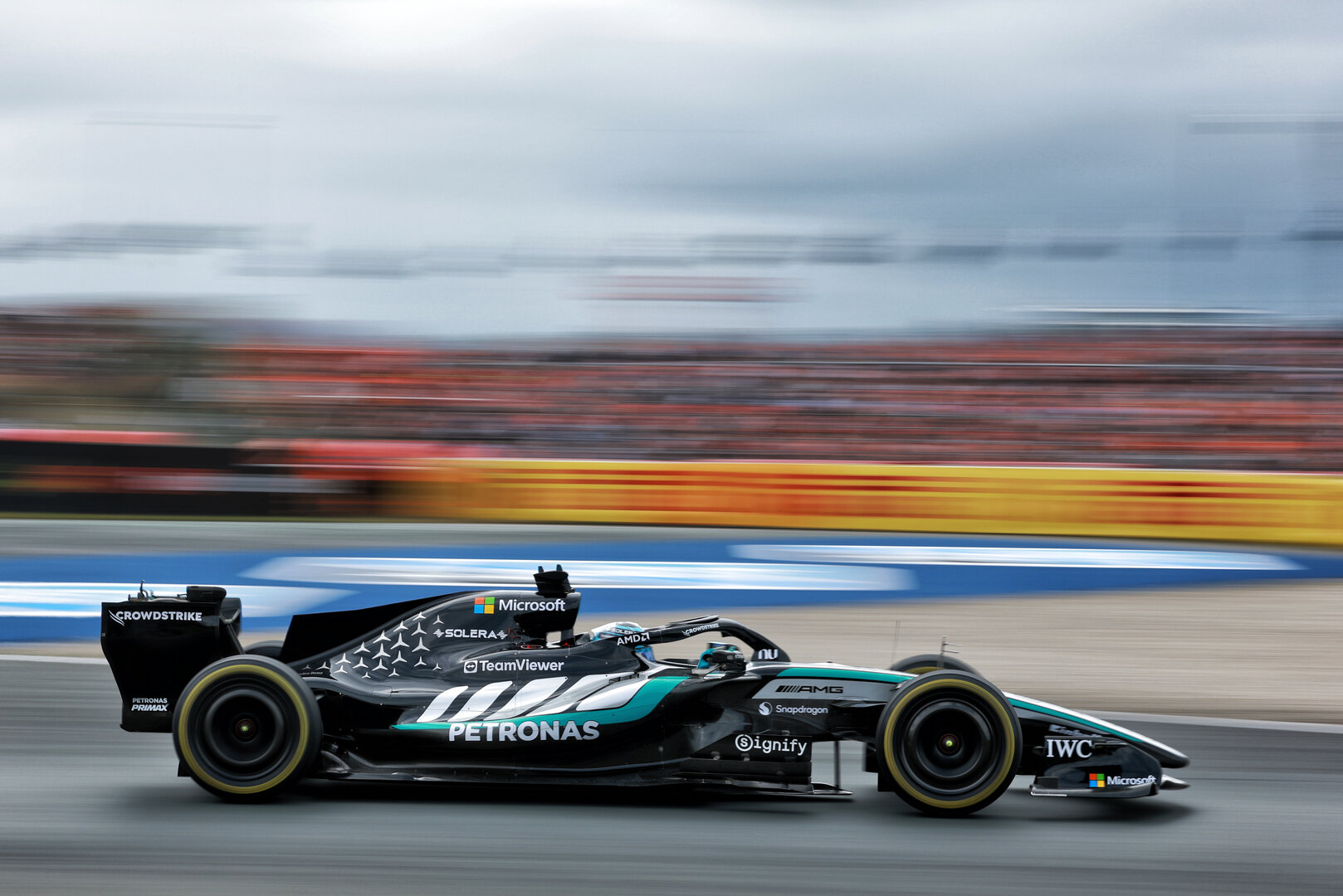 GP OLANDA, George Russell (GBR) Mercedes AMG Formula One Team W17.
21.08.2026. Formula 1 World Championship, Rd 12, Dutch Grand Prix, Zandvoort, Netherlands, Sprint Qualifiche Day.
- www.xpbimages.com, EMail: requests@xpbimages.com © Copyright: Charniaux / XPB Images