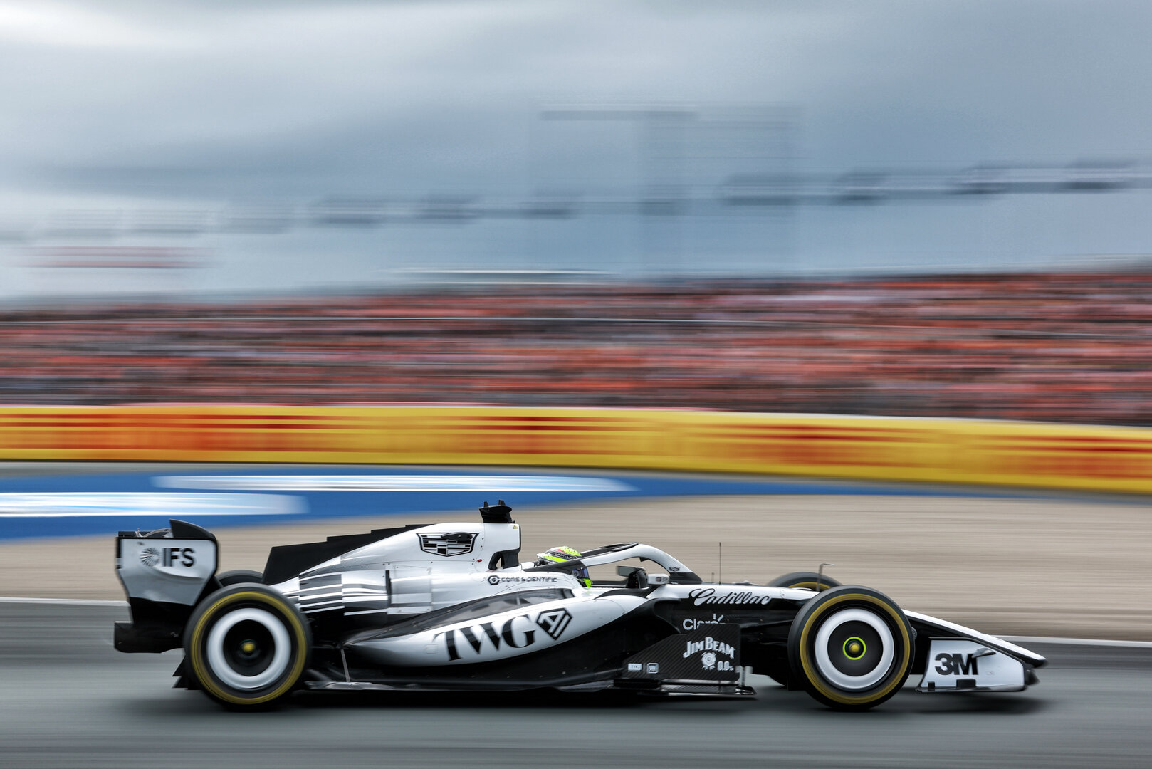 GP OLANDA, Sergio Perez (MEX) Cadillac Formula 1 Team MAC-26.
21.08.2026. Formula 1 World Championship, Rd 12, Dutch Grand Prix, Zandvoort, Netherlands, Sprint Qualifiche Day.
- www.xpbimages.com, EMail: requests@xpbimages.com © Copyright: Charniaux / XPB Images