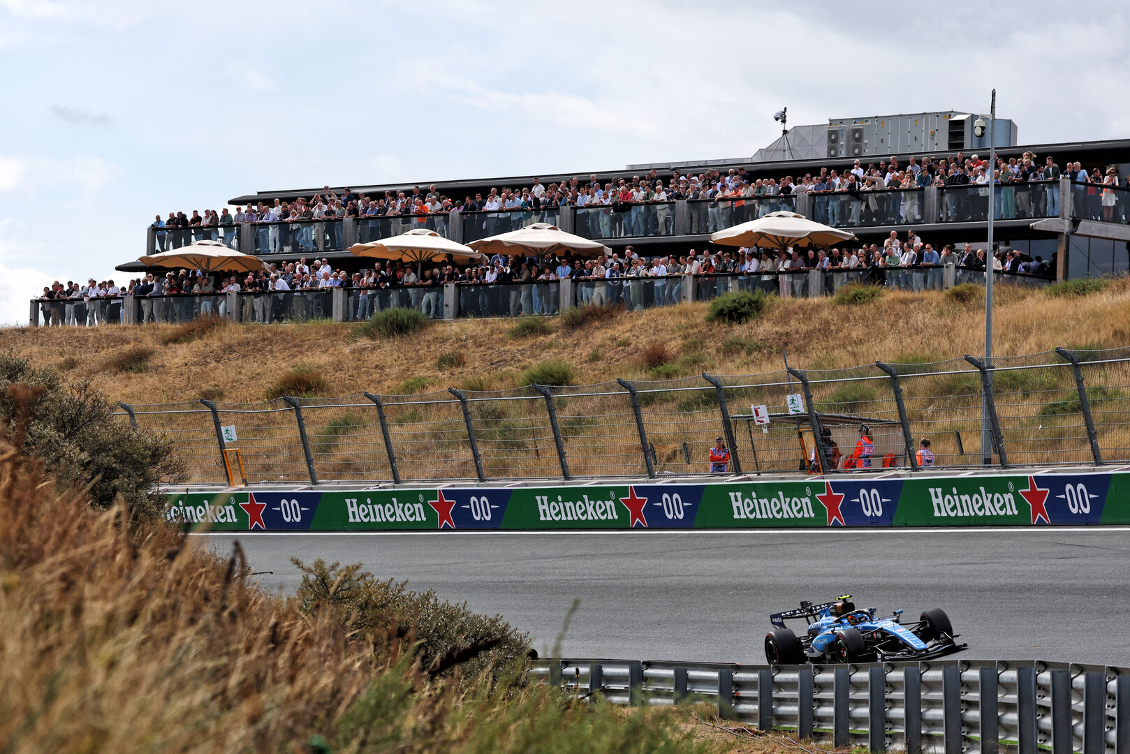 GP OLANDA, Carlos Sainz (ESP) Williams F1 Team FW48.
21.08.2026. Formula 1 World Championship, Rd 12, Dutch Grand Prix, Zandvoort, Netherlands, Sprint Qualifiche Day.
- www.xpbimages.com, EMail: requests@xpbimages.com © Copyright: Bearne / XPB Images