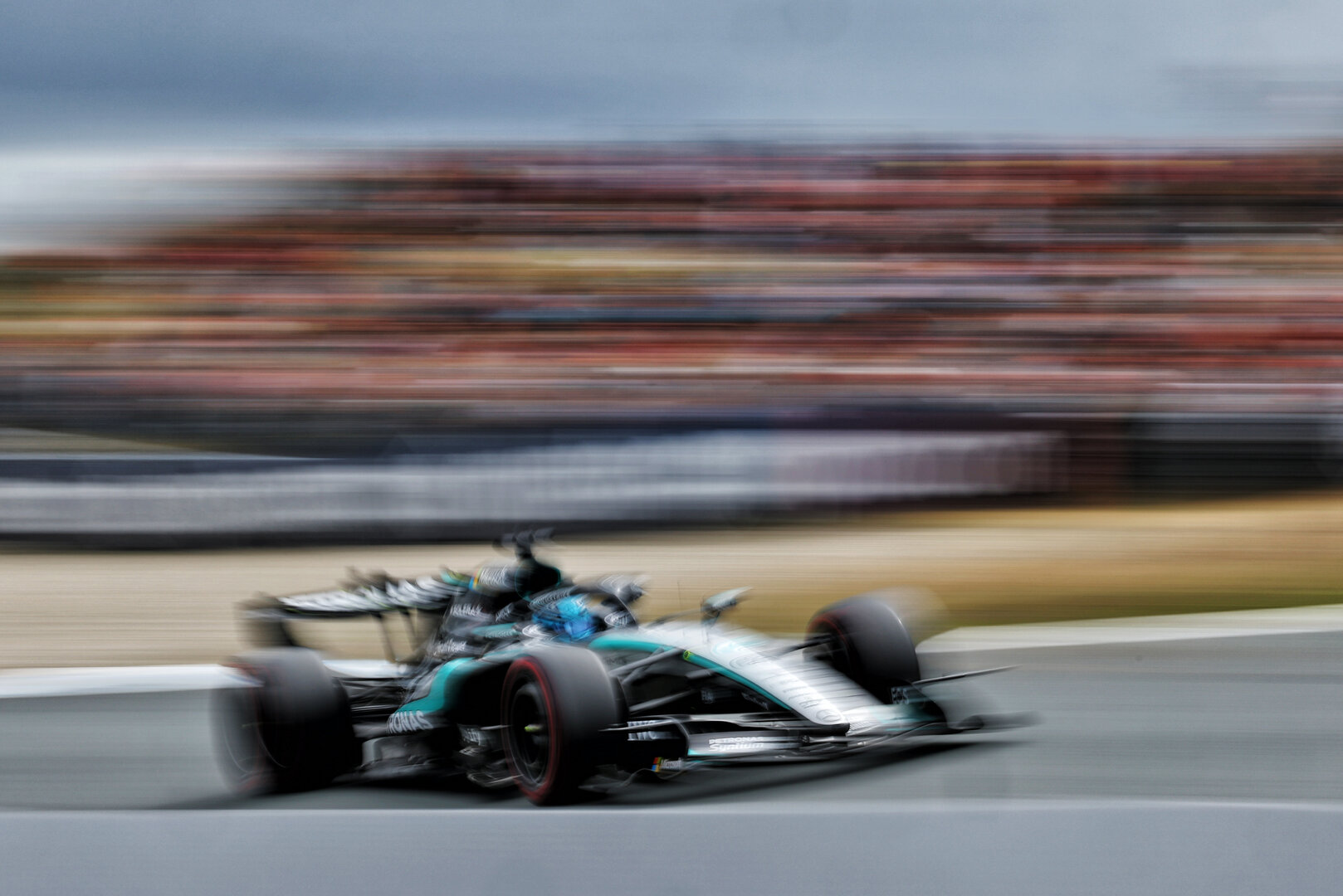 GP OLANDA, George Russell (GBR) Mercedes AMG Formula One Team W17.
21.08.2026. Formula 1 World Championship, Rd 12, Dutch Grand Prix, Zandvoort, Netherlands, Sprint Qualifiche Day.
- www.xpbimages.com, EMail: requests@xpbimages.com © Copyright: Bearne / XPB Images