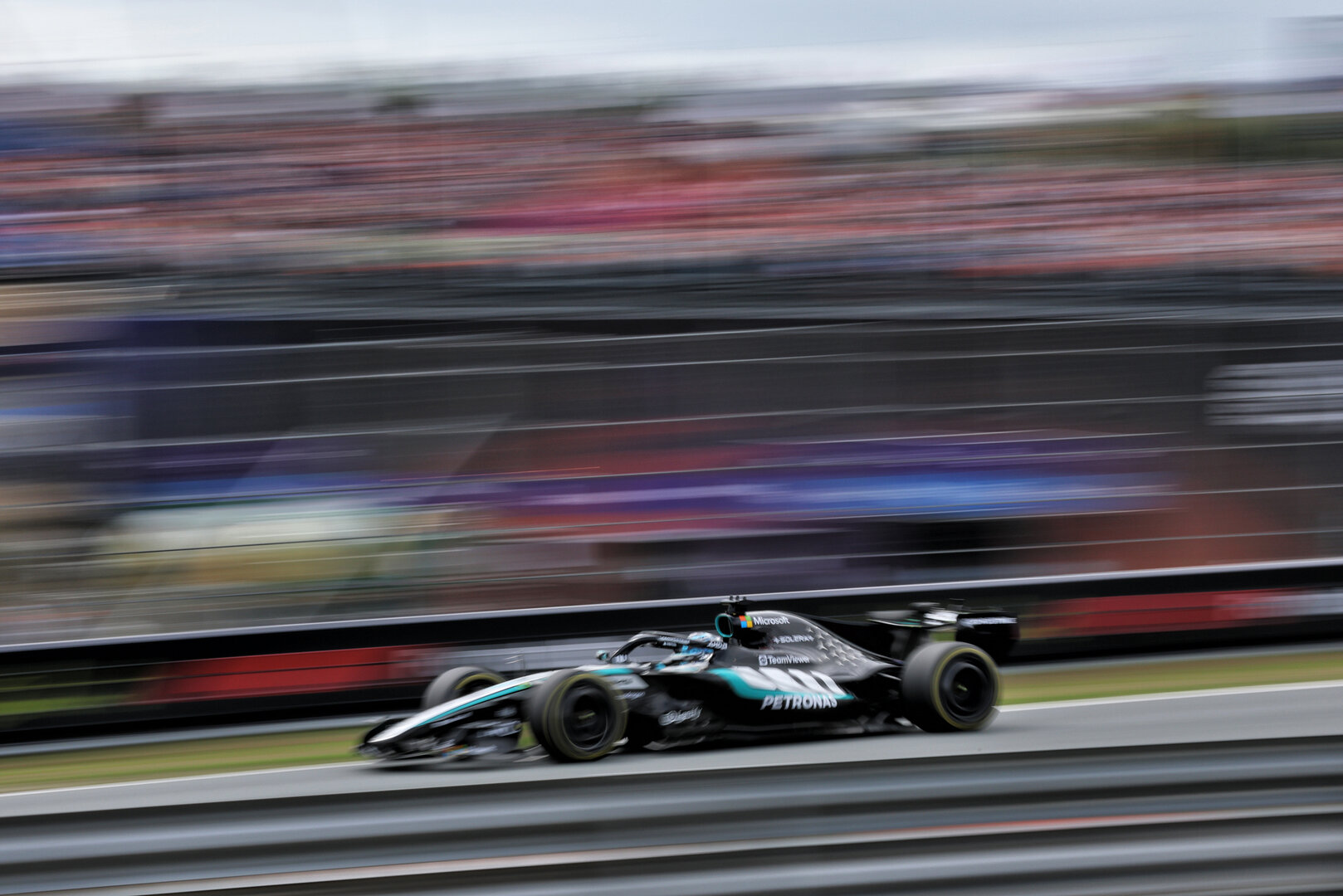 GP OLANDA, George Russell (GBR) Mercedes AMG Formula One Team W17.
21.08.2026. Formula 1 World Championship, Rd 12, Dutch Grand Prix, Zandvoort, Netherlands, Sprint Qualifiche Day.
- www.xpbimages.com, EMail: requests@xpbimages.com © Copyright: Moy / XPB Images