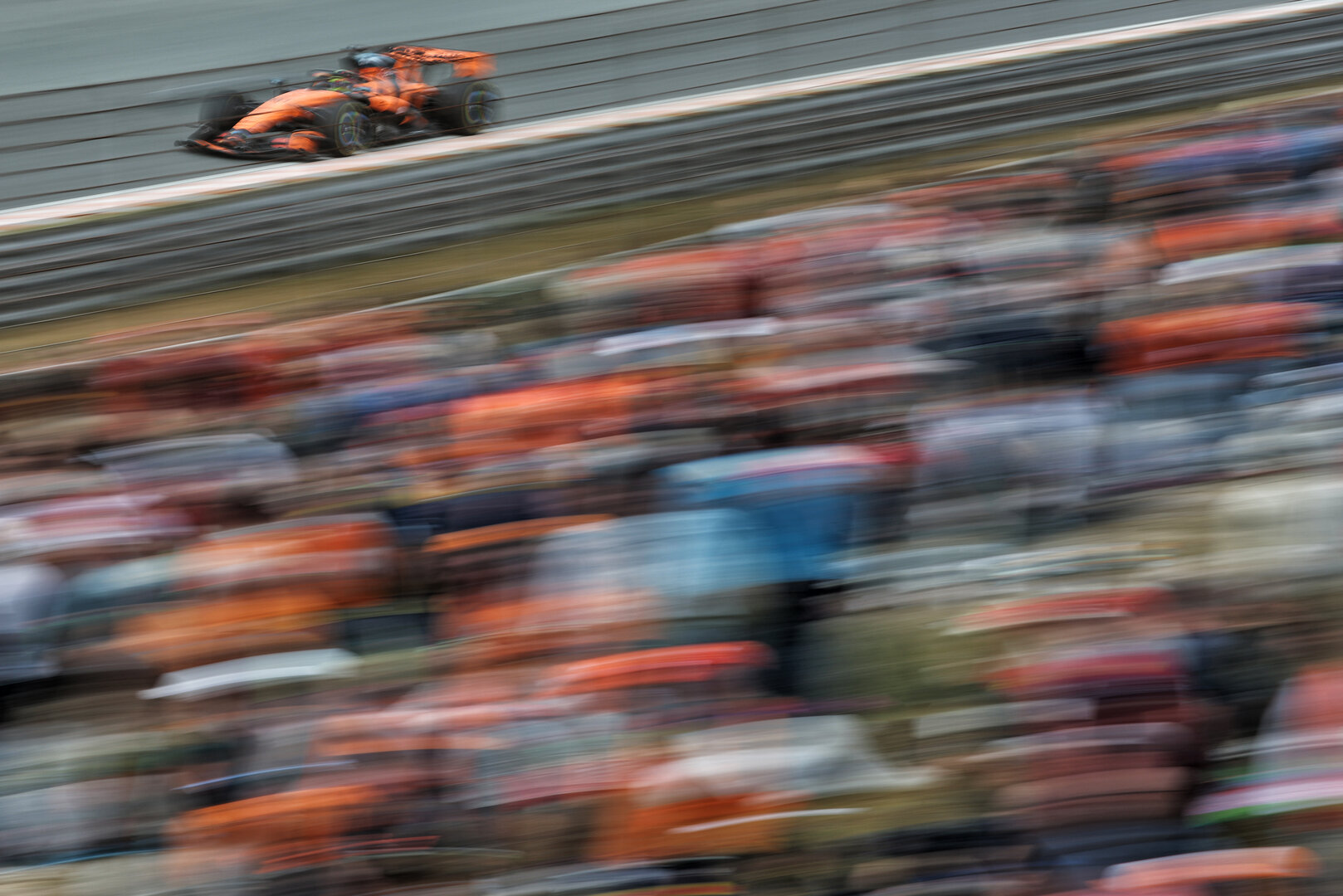 GP OLANDA, Oscar Piastri (AUS) McLaren F1 Team MCL40.
21.08.2026. Formula 1 World Championship, Rd 12, Dutch Grand Prix, Zandvoort, Netherlands, Sprint Qualifiche Day.
- www.xpbimages.com, EMail: requests@xpbimages.com © Copyright: Moy / XPB Images