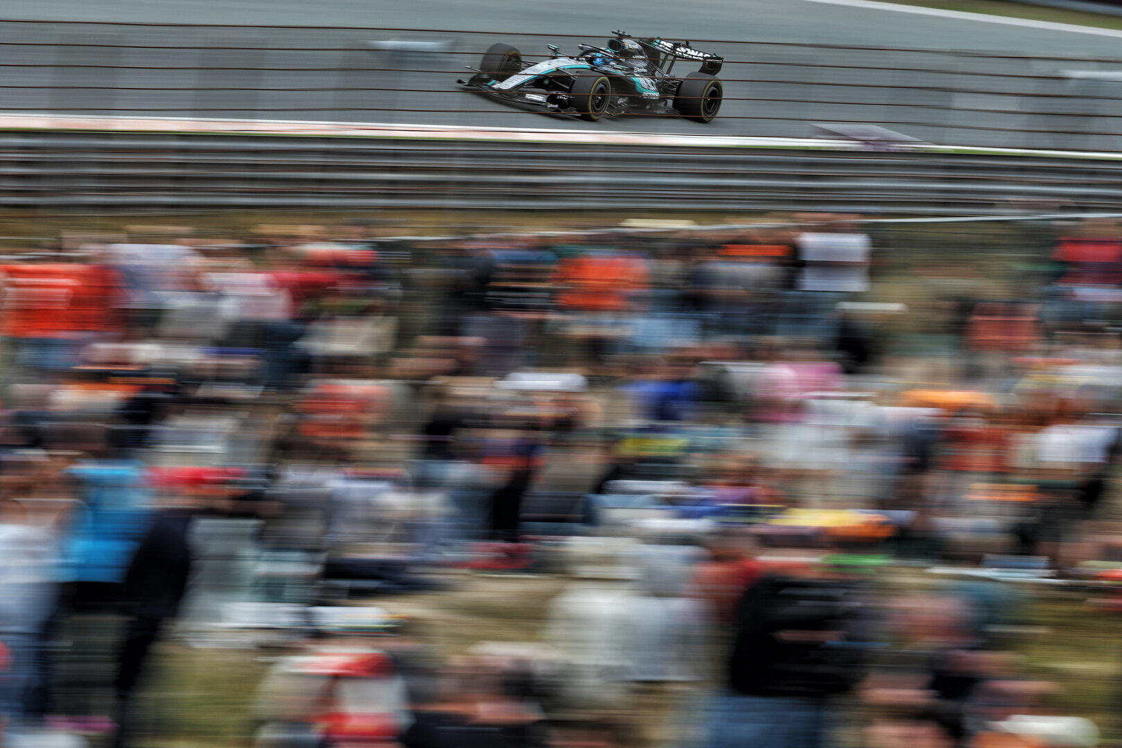 GP OLANDA, George Russell (GBR) Mercedes AMG Formula One Team W17.
21.08.2026. Formula 1 World Championship, Rd 12, Dutch Grand Prix, Zandvoort, Netherlands, Sprint Qualifiche Day.
- www.xpbimages.com, EMail: requests@xpbimages.com © Copyright: Moy / XPB Images