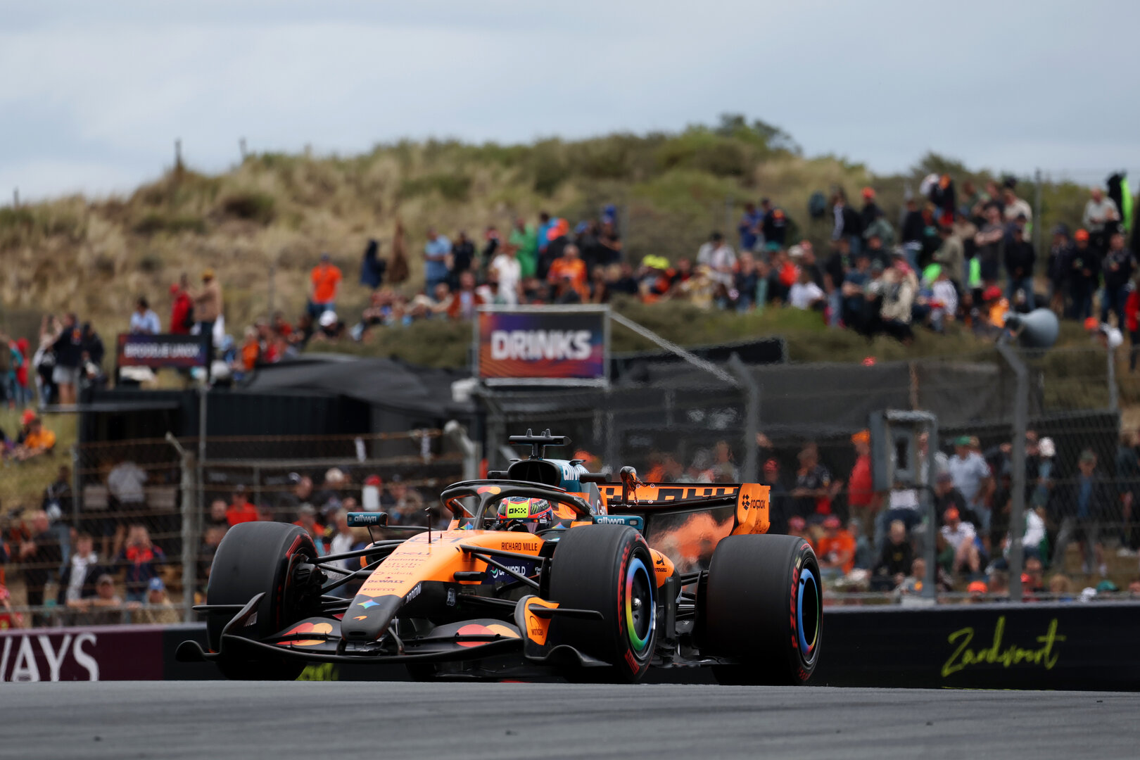 GP OLANDA, Oscar Piastri (AUS) McLaren F1 Team MCL40.
21.08.2026. Formula 1 World Championship, Rd 12, Dutch Grand Prix, Zandvoort, Netherlands, Sprint Qualifiche Day.
- www.xpbimages.com, EMail: requests@xpbimages.com © Copyright: Moy / XPB Images