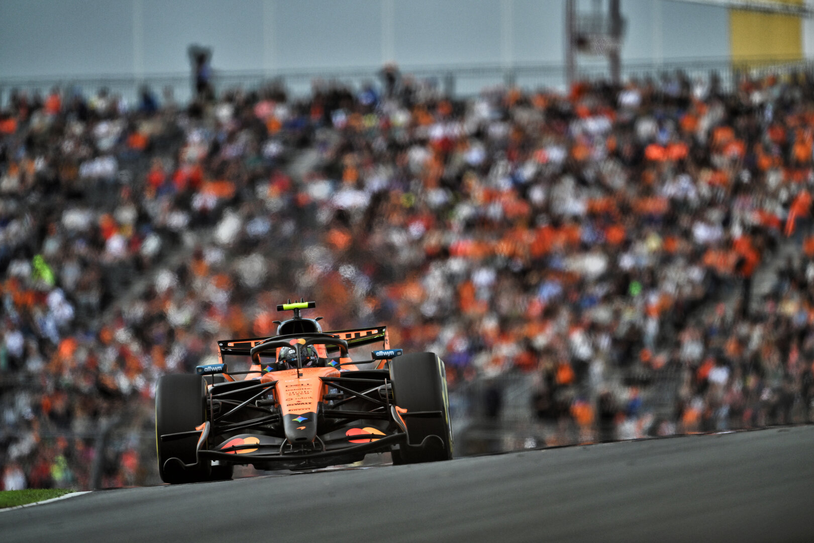 GP OLANDA, Lando Norris (GBR) McLaren F1 Team MCL40.
21.08.2026. Formula 1 World Championship, Rd 12, Dutch Grand Prix, Zandvoort, Netherlands, Sprint Qualifiche Day.
- www.xpbimages.com, EMail: requests@xpbimages.com © Copyright: Price / XPB Images