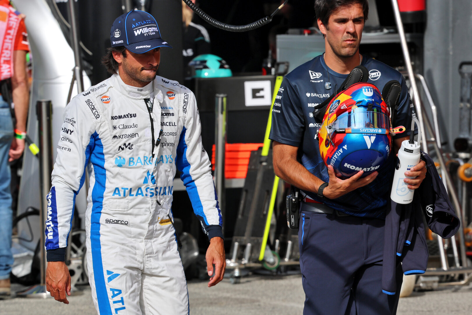 GP OLANDA, (L to R): Carlos Sainz (ESP) Williams F1 Team with Borja Presol (ESP) Williams F1 Team Personal Trainer.
21.08.2026. Formula 1 World Championship, Rd 12, Dutch Grand Prix, Zandvoort, Netherlands, Sprint Qualifiche Day.
- www.xpbimages.com, EMail: requests@xpbimages.com © Copyright: Batchelor / XPB Images