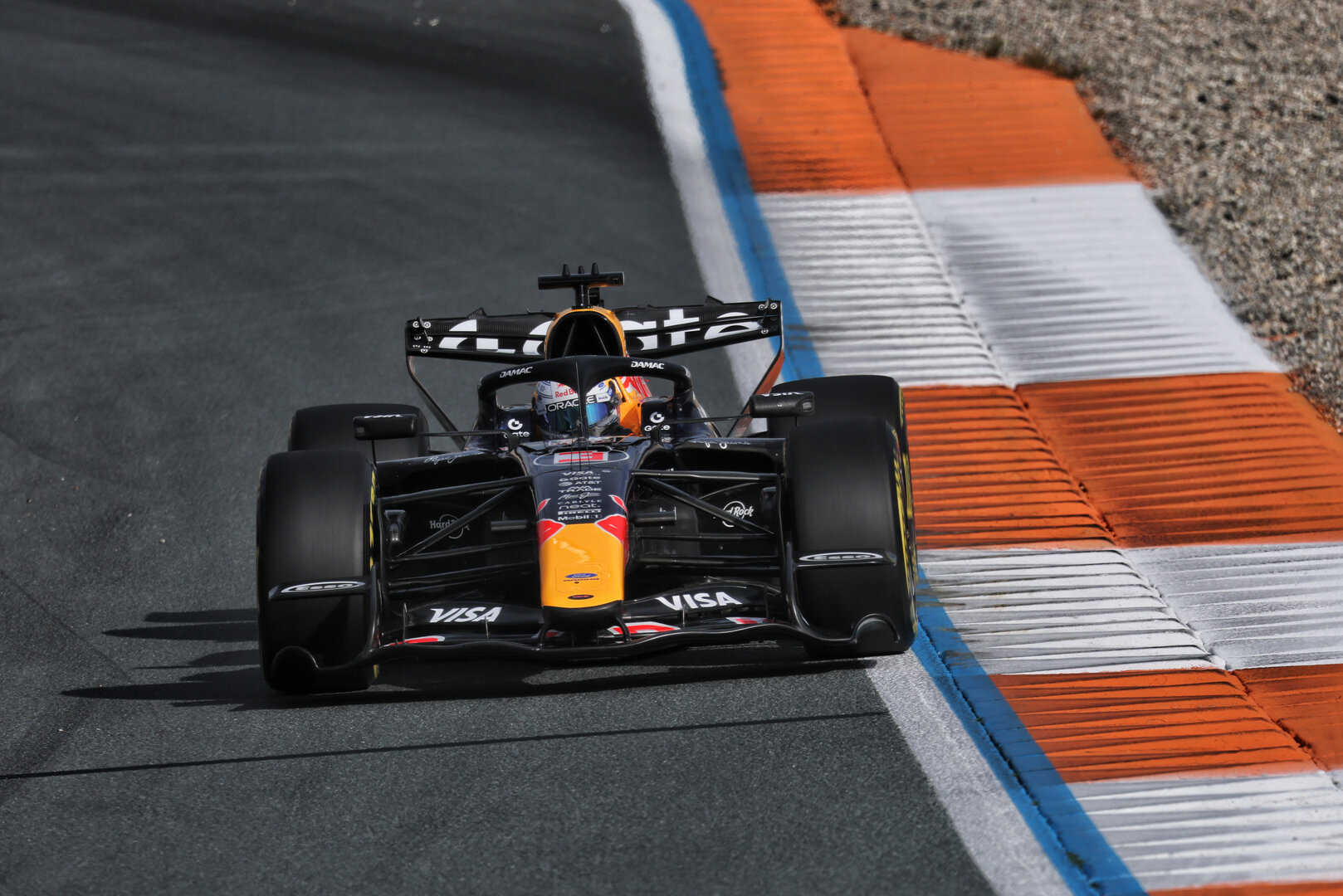 GP OLANDA, Max Verstappen (NLD) Red Bull Racing RB22.
21.08.2026. Formula 1 World Championship, Rd 12, Dutch Grand Prix, Zandvoort, Netherlands, Sprint Qualifiche Day.
- www.xpbimages.com, EMail: requests@xpbimages.com © Copyright: Moy / XPB Images