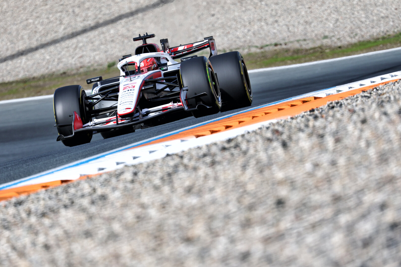GP OLANDA, Esteban Ocon (FRA) Haas F1 Team VF-26.
21.08.2026. Formula 1 World Championship, Rd 12, Dutch Grand Prix, Zandvoort, Netherlands, Sprint Qualifiche Day.
- www.xpbimages.com, EMail: requests@xpbimages.com © Copyright: Bearne / XPB Images