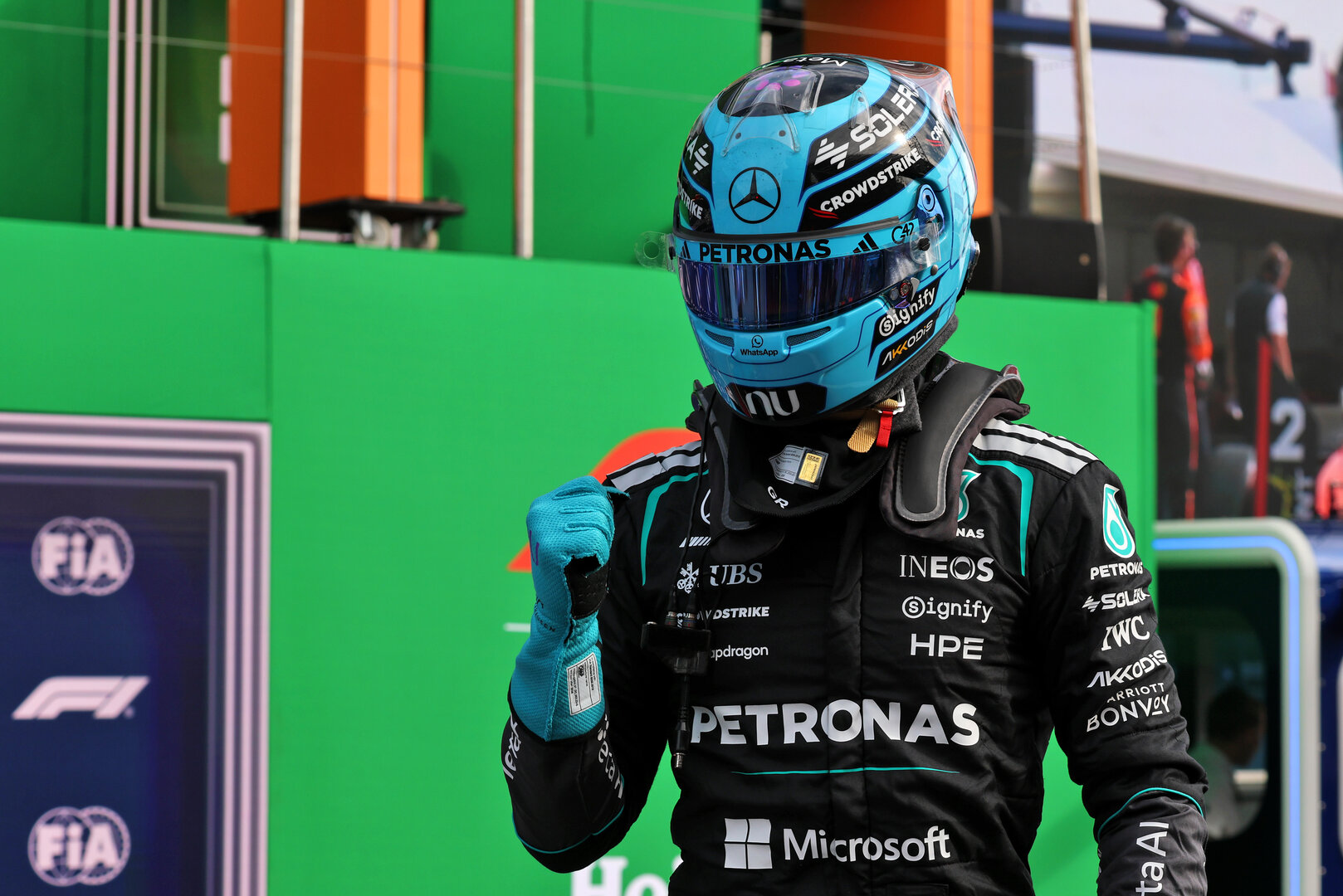 GP OLANDA, George Russell (GBR) Mercedes AMG Formula One Team celebrates his pole position in Sprint parc ferme.
21.08.2026. Formula 1 World Championship, Rd 12, Dutch Grand Prix, Zandvoort, Netherlands, Sprint Qualifiche Day.
- www.xpbimages.com, EMail: requests@xpbimages.com © Copyright: Batchelor / XPB Images