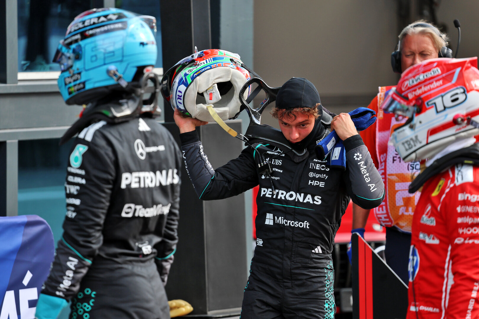 GP OLANDA, Andrea Kimi Antonelli (ITA) Mercedes AMG Formula One Team in Sprint qualifying parc ferme.
21.08.2026. Formula 1 World Championship, Rd 12, Dutch Grand Prix, Zandvoort, Netherlands, Sprint Qualifiche Day.
- www.xpbimages.com, EMail: requests@xpbimages.com © Copyright: Batchelor / XPB Images
