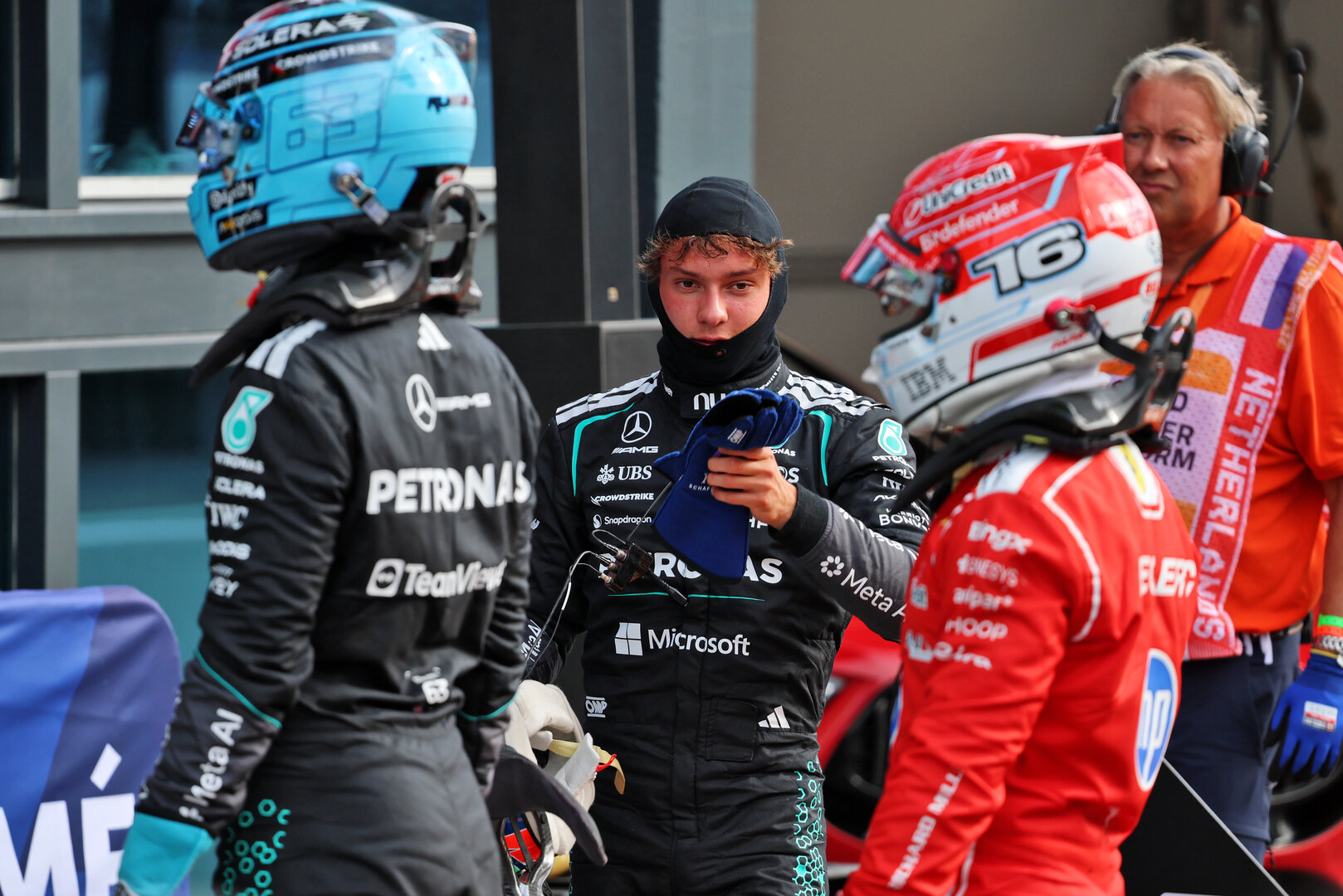 GP OLANDA, Andrea Kimi Antonelli (ITA) Mercedes AMG Formula One Team in Sprint qualifying parc ferme.
21.08.2026. Formula 1 World Championship, Rd 12, Dutch Grand Prix, Zandvoort, Netherlands, Sprint Qualifiche Day.
- www.xpbimages.com, EMail: requests@xpbimages.com © Copyright: Batchelor / XPB Images