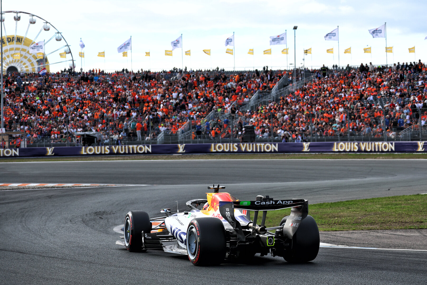 GP OLANDA, Arvid Lindblad (GBR) Racing Bulls Formula One Team VCARB 03.
21.08.2026. Formula 1 World Championship, Rd 12, Dutch Grand Prix, Zandvoort, Netherlands, Sprint Qualifiche Day.
- www.xpbimages.com, EMail: requests@xpbimages.com © Copyright: Bearne / XPB Images