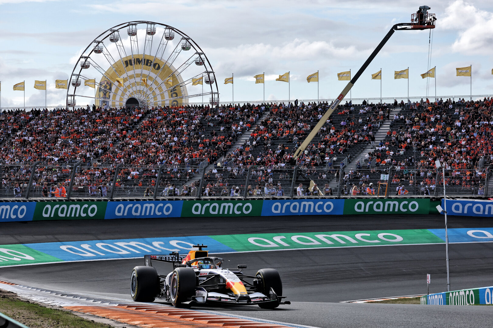 GP OLANDA, Arvid Lindblad (GBR) Racing Bulls Formula One Team VCARB 03.
21.08.2026. Formula 1 World Championship, Rd 12, Dutch Grand Prix, Zandvoort, Netherlands, Sprint Qualifiche Day.
- www.xpbimages.com, EMail: requests@xpbimages.com © Copyright: Coates / XPB Images