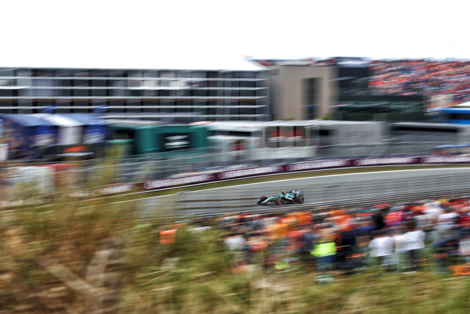 GP OLANDA, Fernando Alonso (ESP) Aston Martin F1 Team AMR26.
22.08.2026. Formula 1 World Championship, Rd 12, Dutch Grand Prix, Zandvoort, Netherlands, Sprint e Qualifiche Day.
- www.xpbimages.com, EMail: requests@xpbimages.com © Copyright: Bearne / XPB Images