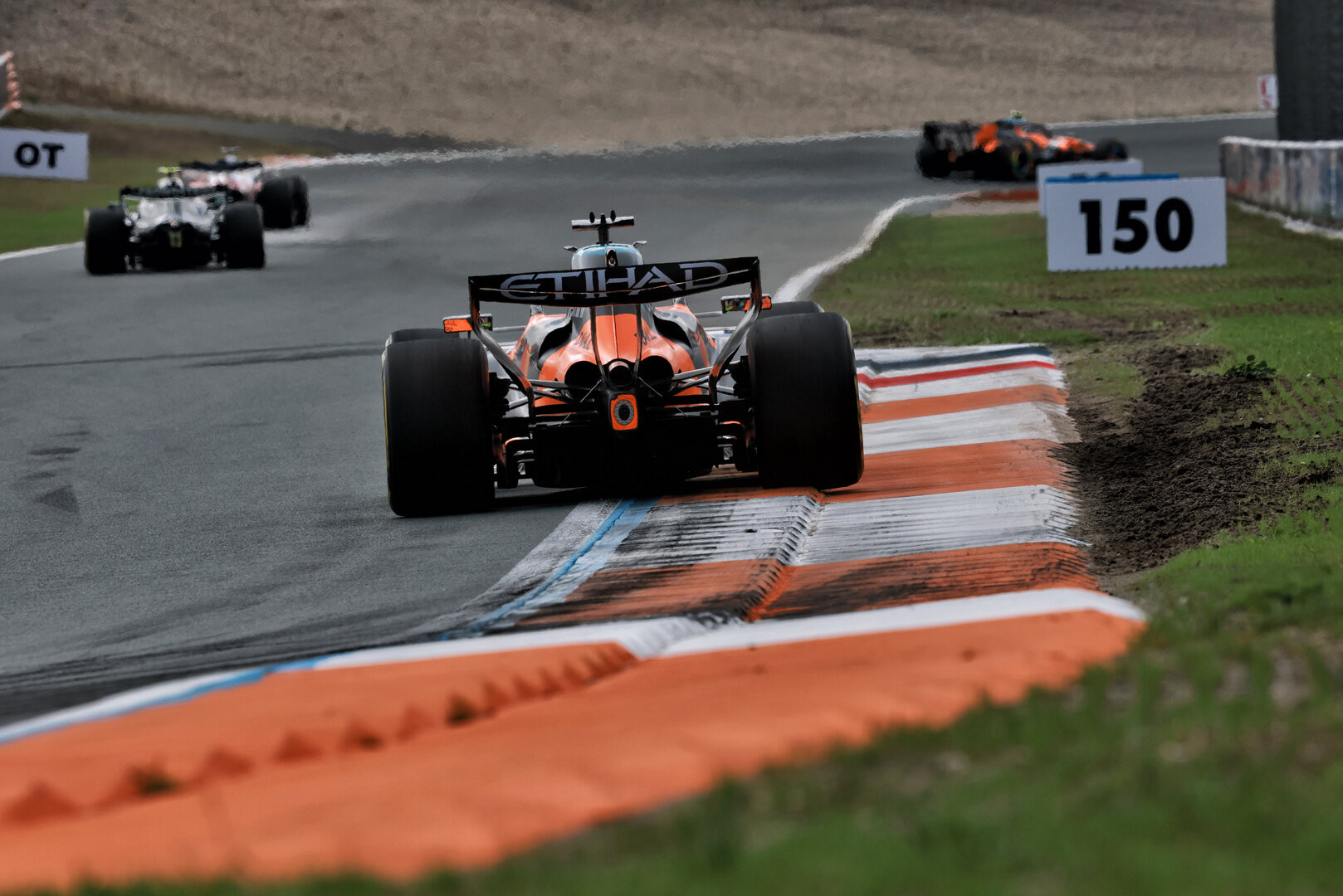 GP OLANDA, Oscar Piastri (AUS) McLaren F1 Team MCL40.
22.08.2026. Formula 1 World Championship, Rd 12, Dutch Grand Prix, Zandvoort, Netherlands, Sprint e Qualifiche Day.
- www.xpbimages.com, EMail: requests@xpbimages.com © Copyright: Charniaux / XPB Images