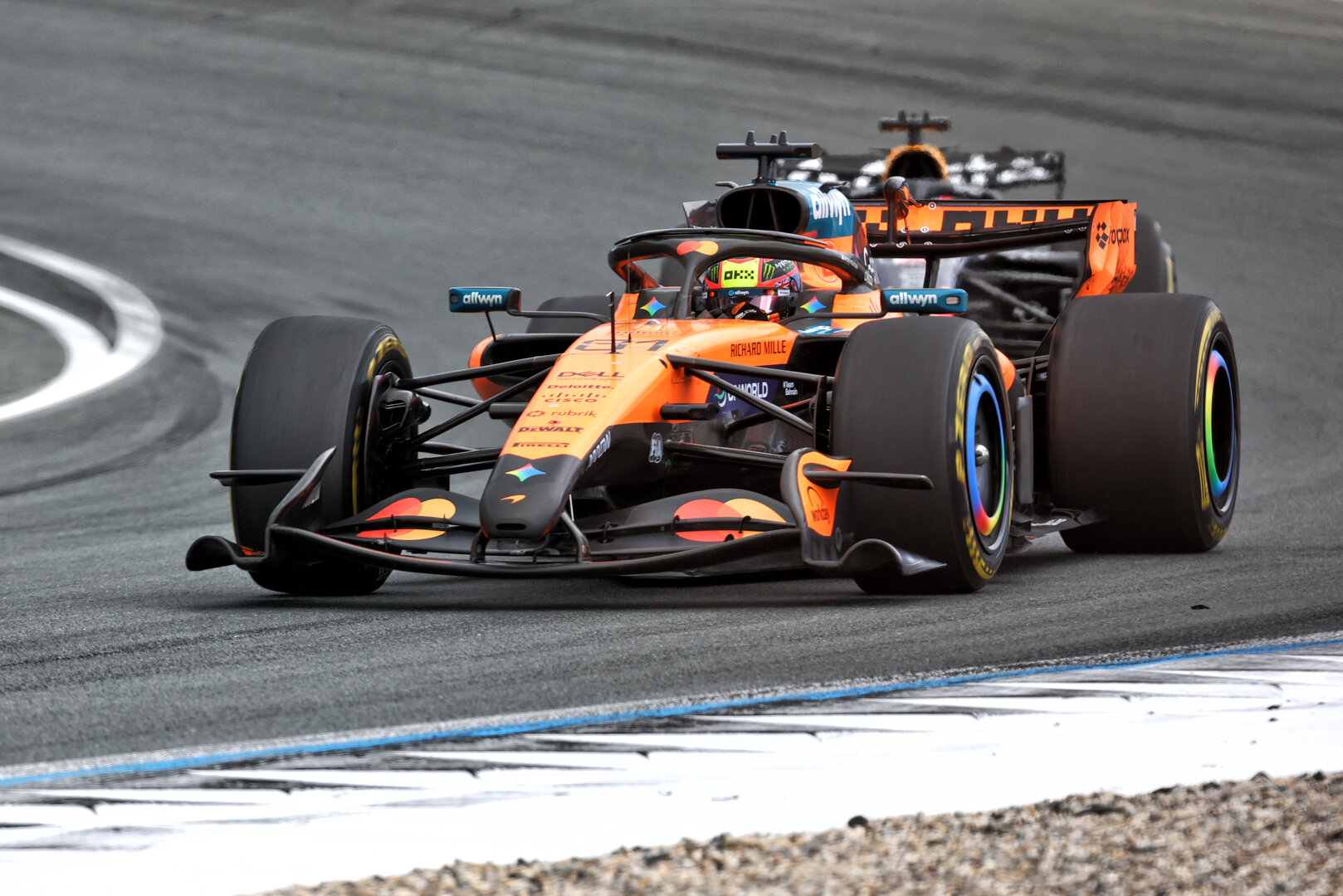 GP OLANDA, Oscar Piastri (AUS) McLaren F1 Team MCL40.
22.08.2026. Formula 1 World Championship, Rd 12, Dutch Grand Prix, Zandvoort, Netherlands, Sprint e Qualifiche Day.
- www.xpbimages.com, EMail: requests@xpbimages.com © Copyright: Bearne / XPB Images