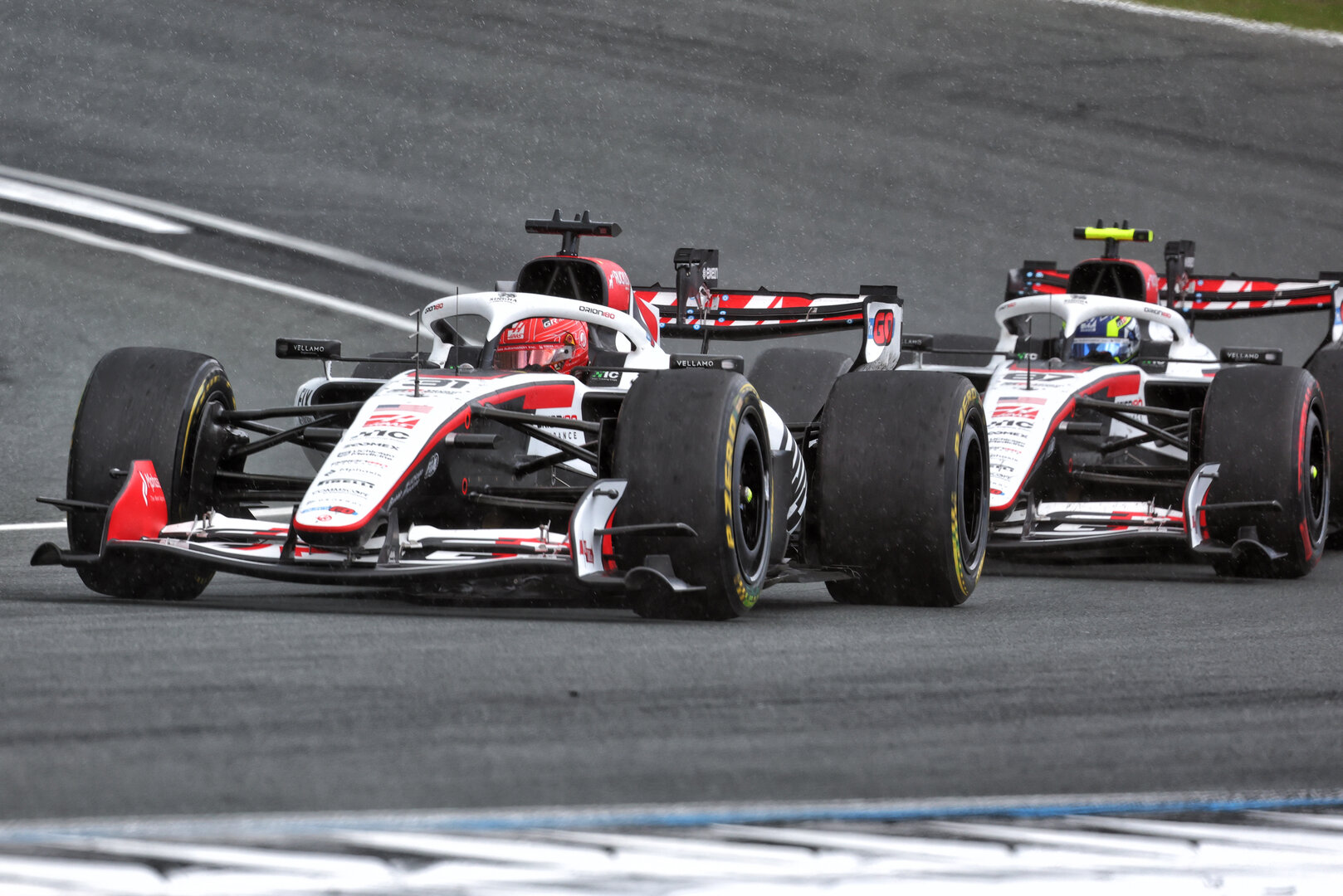GP OLANDA, Esteban Ocon (FRA) Haas F1 Team VF-26.
22.08.2026. Formula 1 World Championship, Rd 12, Dutch Grand Prix, Zandvoort, Netherlands, Sprint e Qualifiche Day.
- www.xpbimages.com, EMail: requests@xpbimages.com © Copyright: Bearne / XPB Images