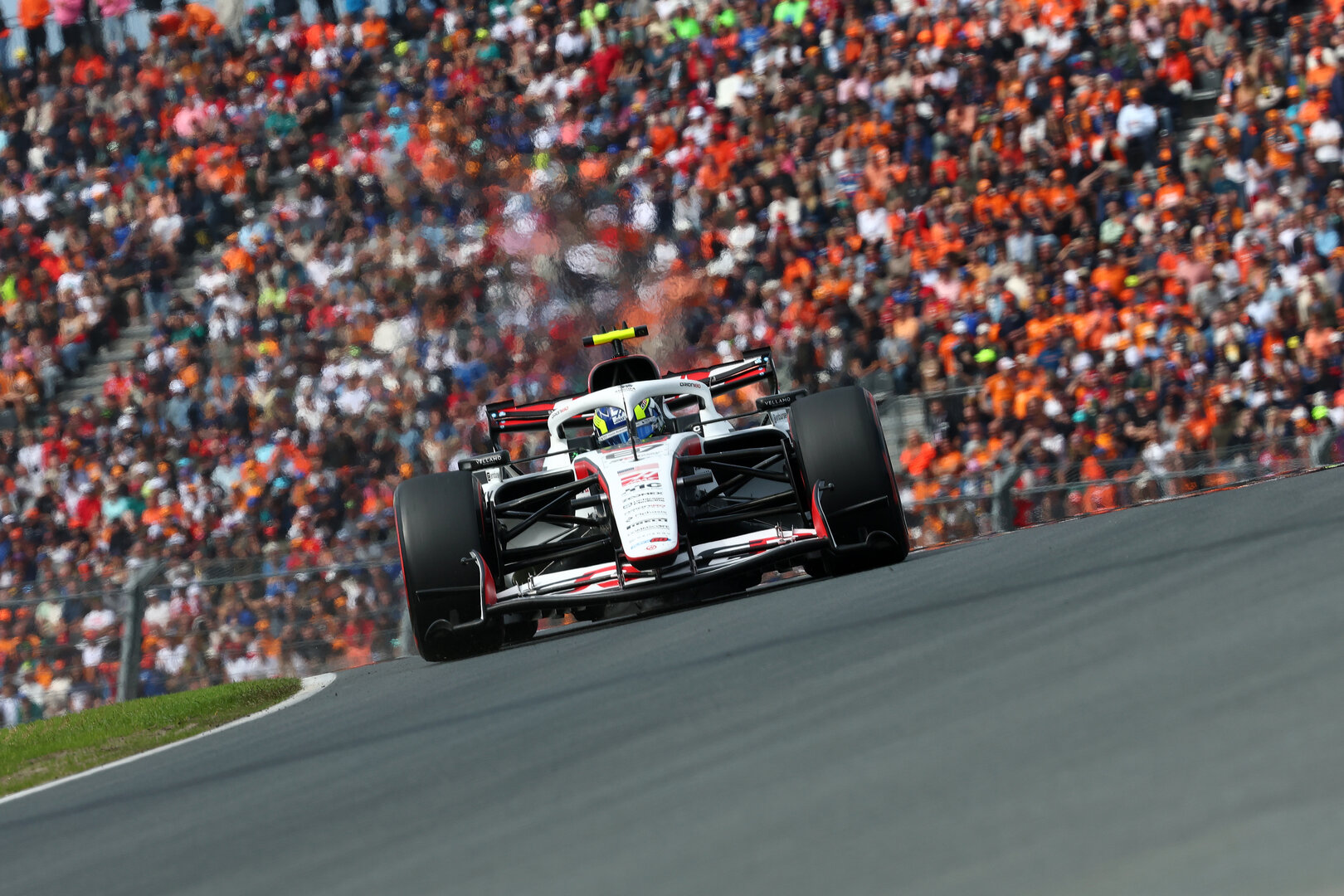 GP OLANDA, Oliver Bearman (GBR) Haas F1 Team VF-26.
22.08.2026. Formula 1 World Championship, Rd 12, Dutch Grand Prix, Zandvoort, Netherlands, Sprint e Qualifiche Day.
- www.xpbimages.com, EMail: requests@xpbimages.com © Copyright: Bearne / XPB Images