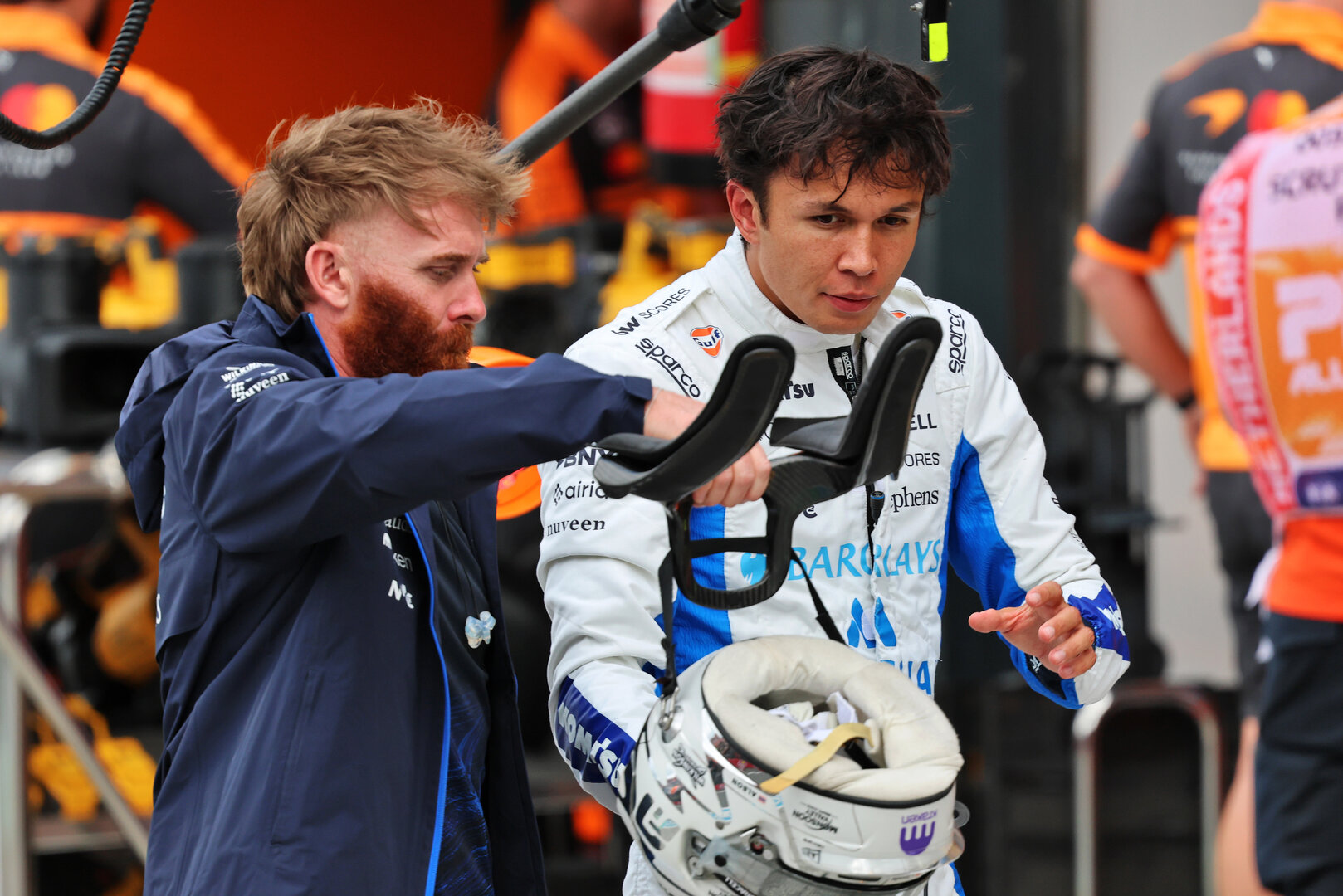 GP OLANDA, (L to R): Patrick Harding (GBR) Williams F1 Team Personal Trainer with Alexander Albon (THA) Williams F1 Team.
22.08.2026. Formula 1 World Championship, Rd 12, Dutch Grand Prix, Zandvoort, Netherlands, Sprint e Qualifiche Day.
- www.xpbimages.com, EMail: requests@xpbimages.com © Copyright: Batchelor / XPB Images
