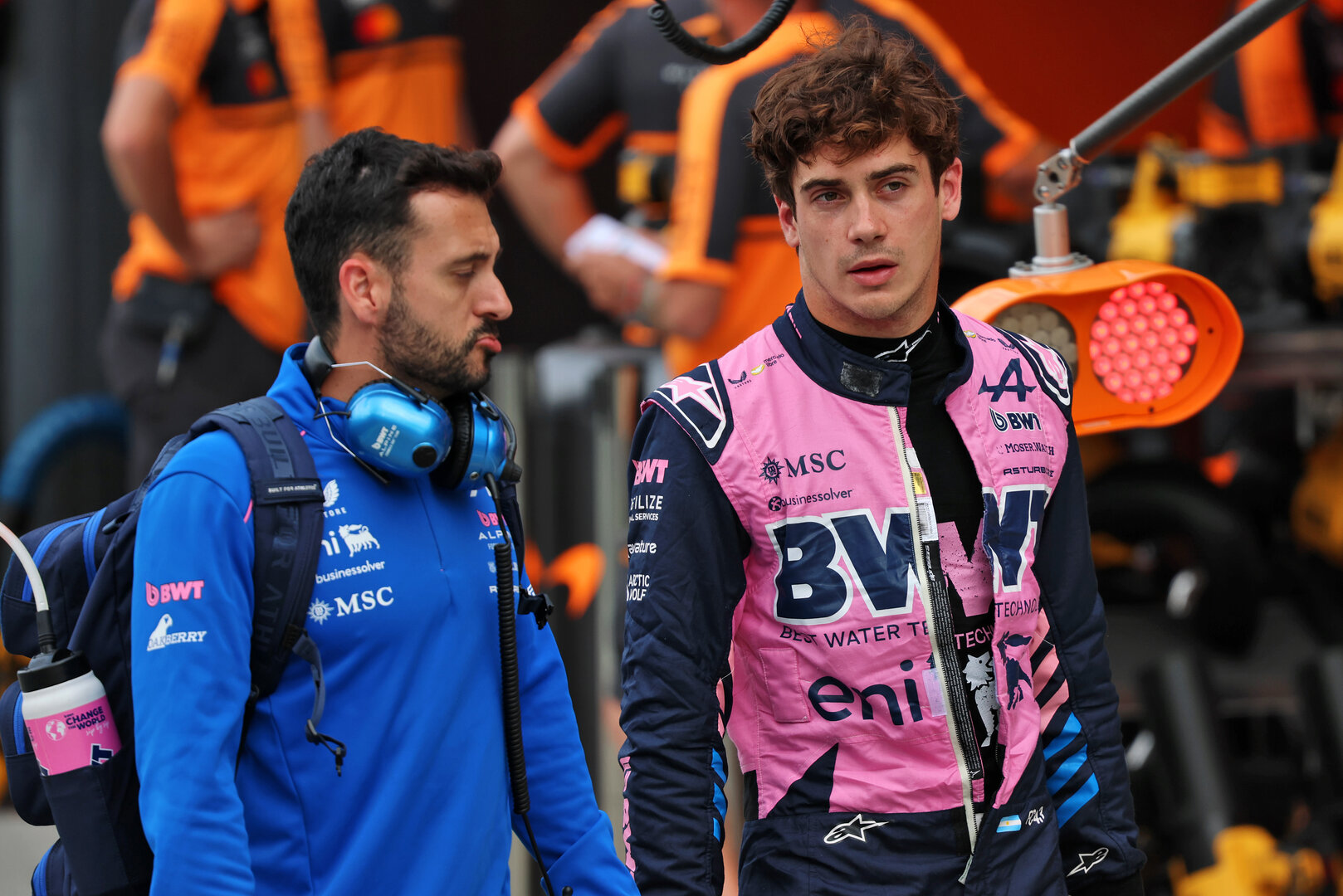 GP OLANDA, (L to R): Miguel Presencia, Alpine F1 Team Performance Coach with Franco Colapinto (ARG) Alpine F1 Team. 
22.08.2026. Formula 1 World Championship, Rd 12, Dutch Grand Prix, Zandvoort, Netherlands, Sprint e Qualifiche Day.
- www.xpbimages.com, EMail: requests@xpbimages.com © Copyright: Batchelor / XPB Images