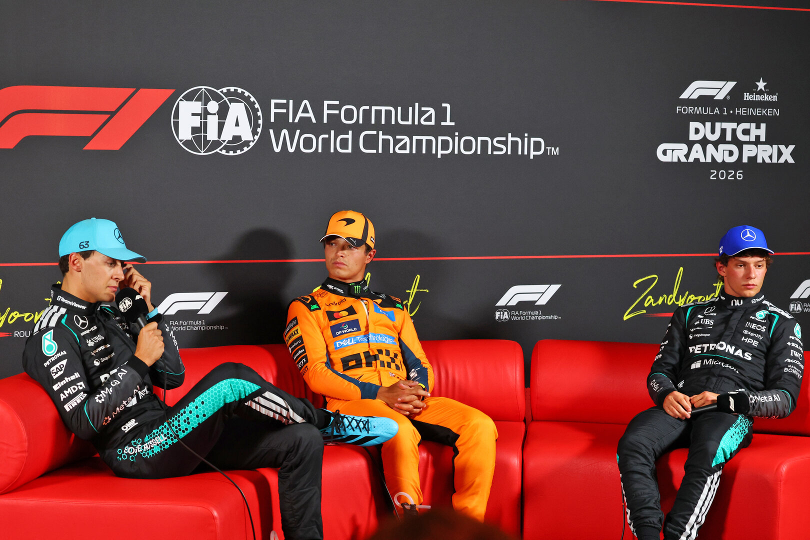 GP OLANDA, (L to R): George Russell (GBR) Mercedes AMG Formula One Team; Lando Norris (GBR) McLaren F1 Team; e Andrea Kimi Antonelli (ITA) Mercedes AMG Formula One Team, in the post qualifying FIA Press Conference.
22.08.2026. Formula 1 World Championship, Rd 12, Dutch Grand Prix, Zandvoort, Netherlands, Sprint e Qualifiche Day.
- www.xpbimages.com, EMail: requests@xpbimages.com © Copyright: Bearne / XPB Images