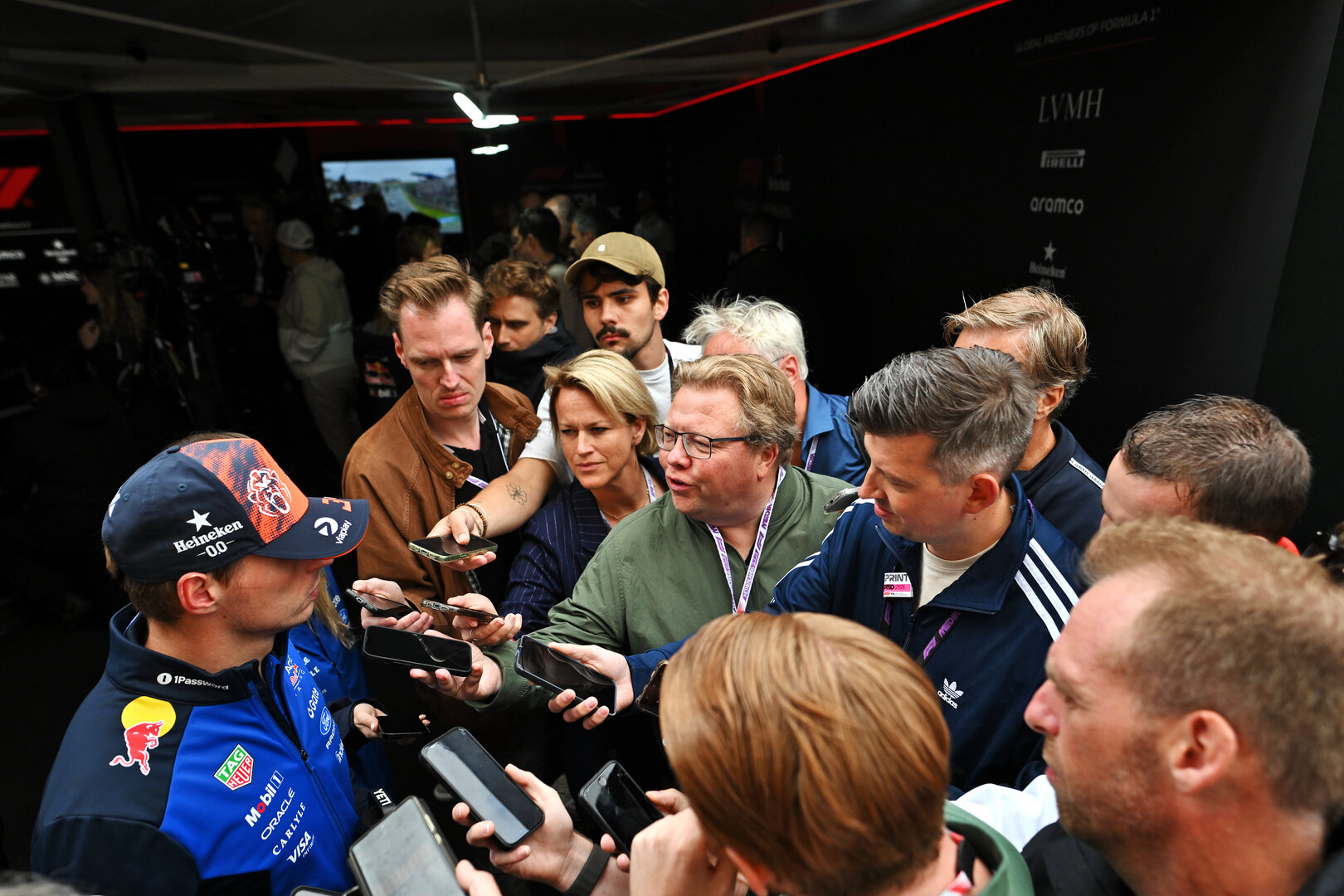 GP OLANDA, Max Verstappen (NLD) Red Bull Racing with the media.
22.08.2026. Formula 1 World Championship, Rd 12, Dutch Grand Prix, Zandvoort, Netherlands, Sprint e Qualifiche Day.
- www.xpbimages.com, EMail: requests@xpbimages.com © Copyright: Price / XPB Images